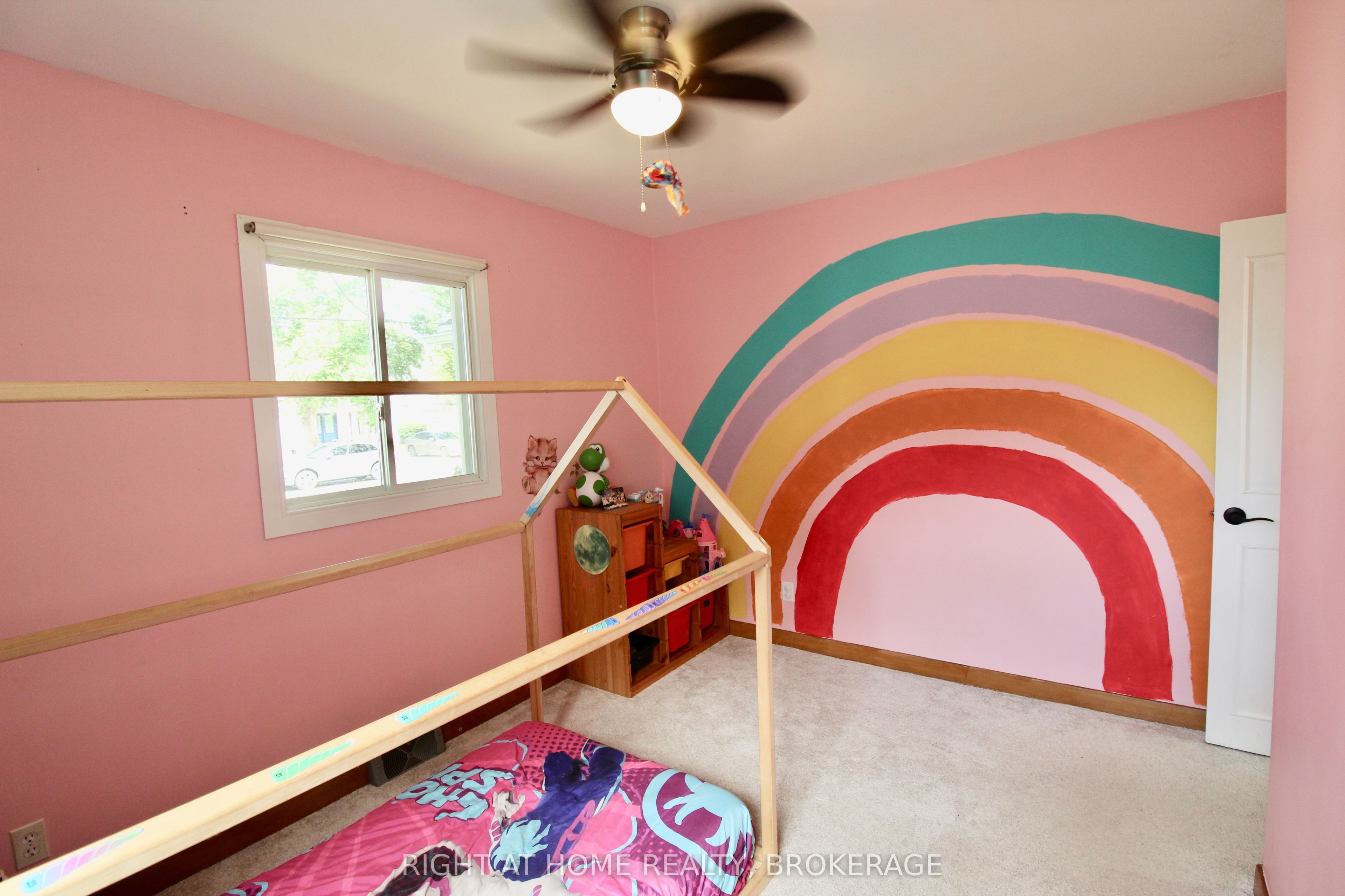 711 John Street Property Photo 16