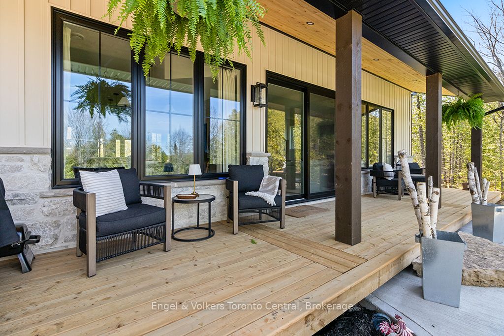 138 Wilson Drive Property Photo 8