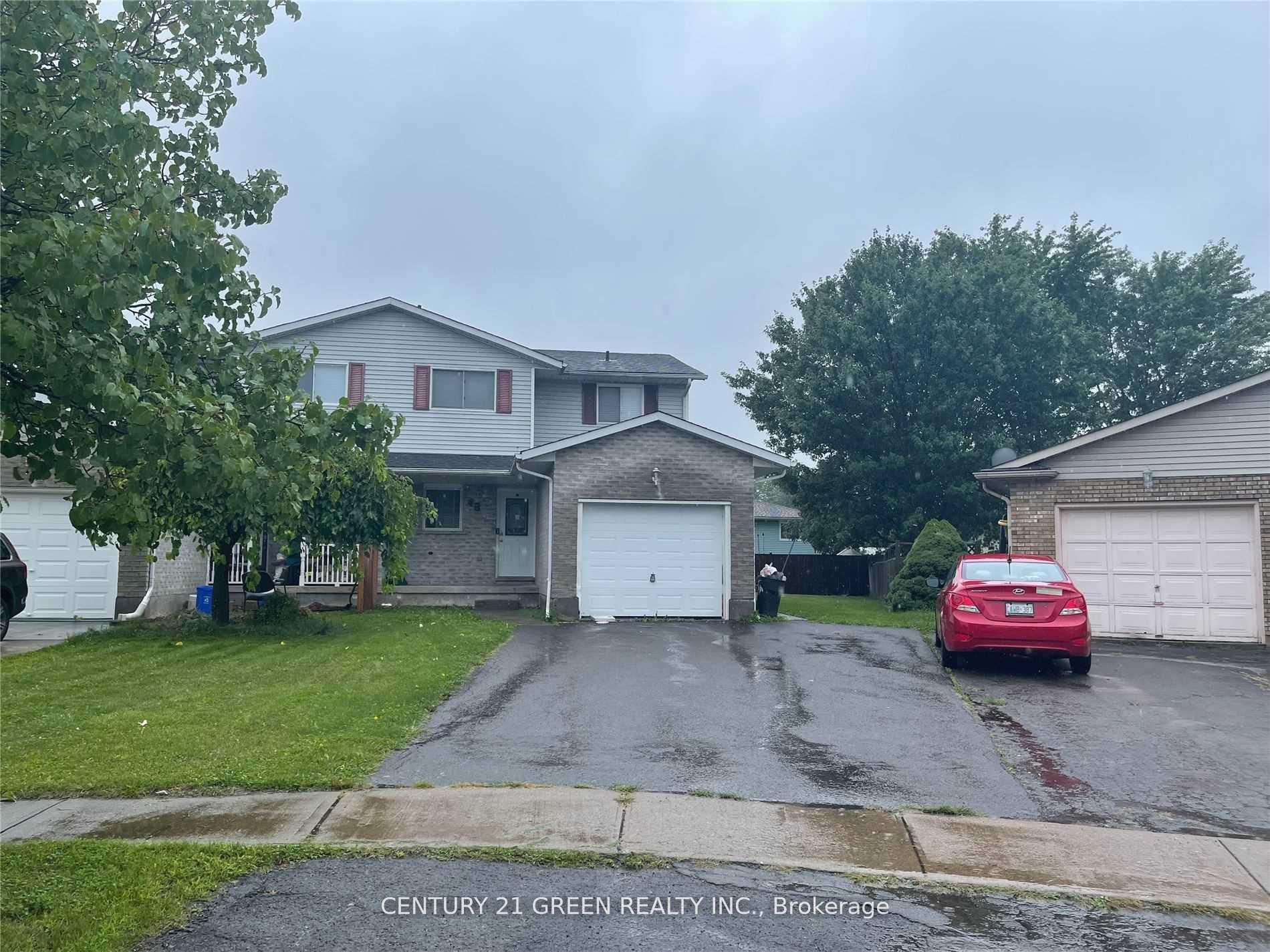 45 Poplar Crescent Basement Property Photo 1