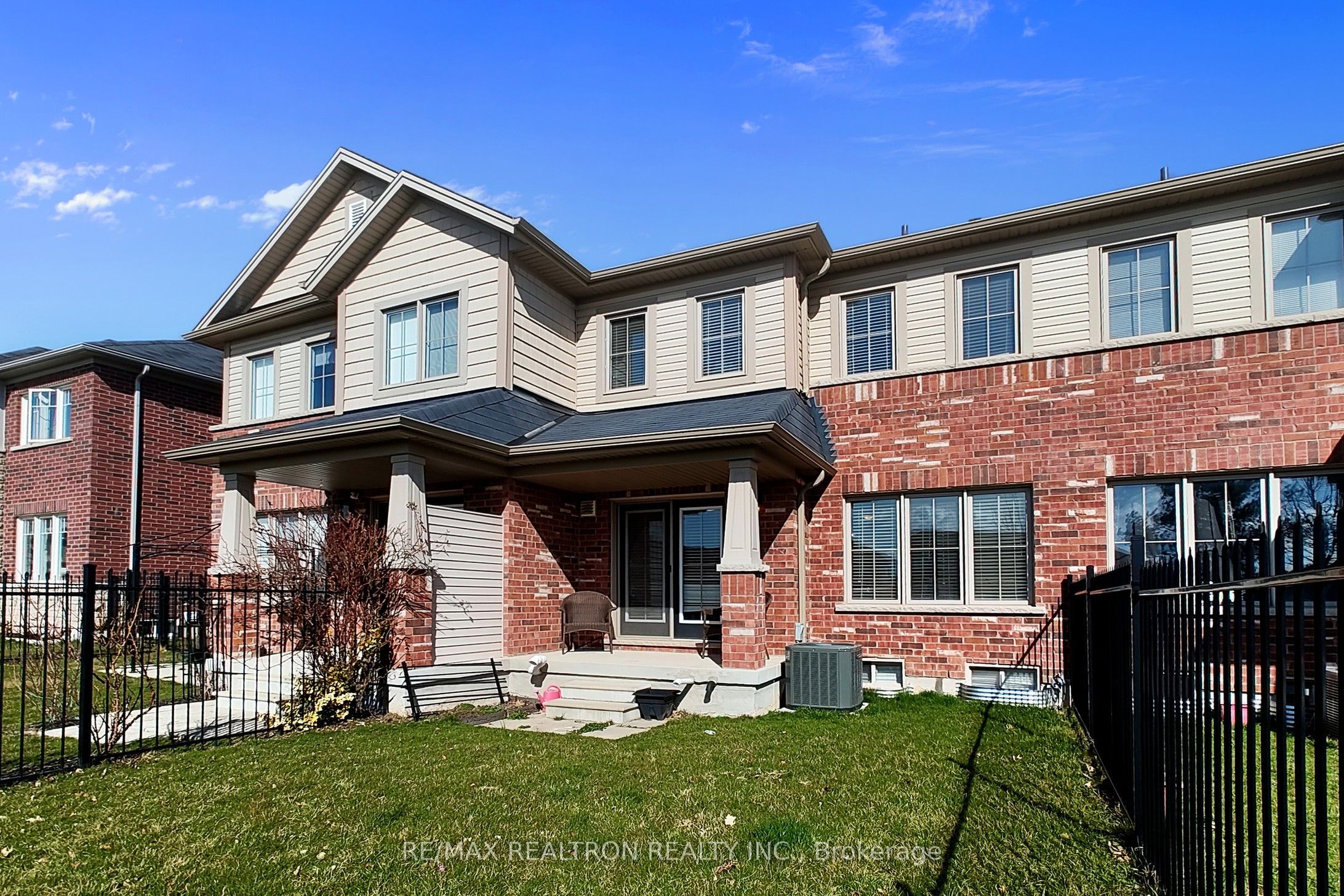 8472 Hickory Lane Property Photo 1