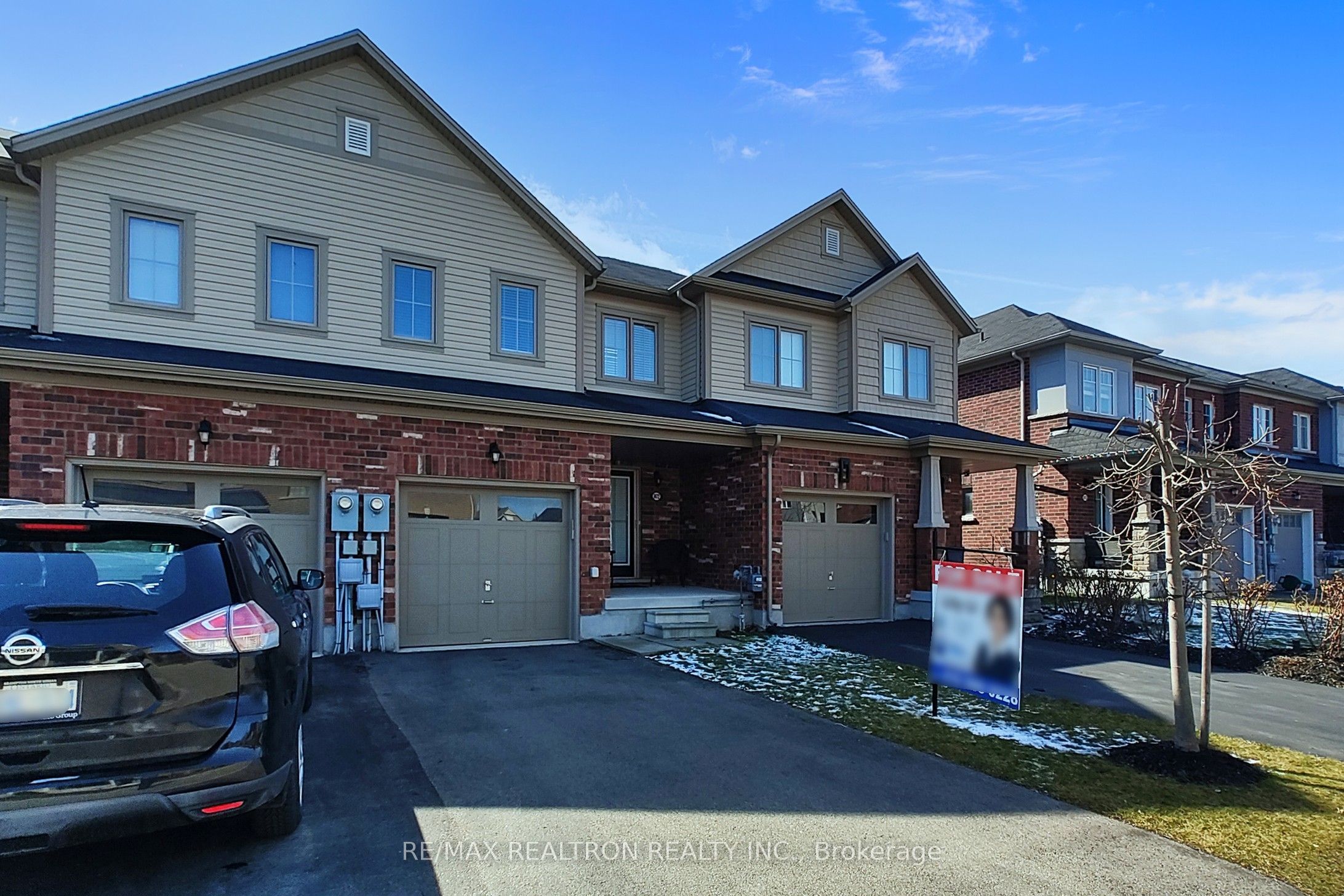 8472 Hickory Lane Property Photo 4