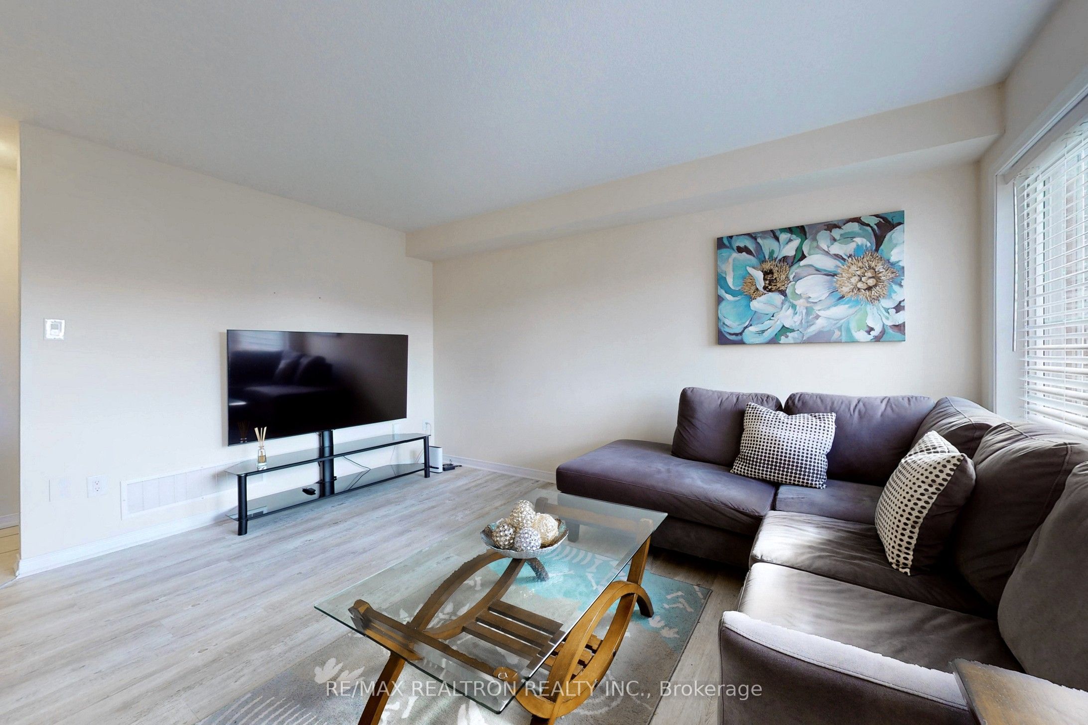 8472 Hickory Lane Property Photo 11