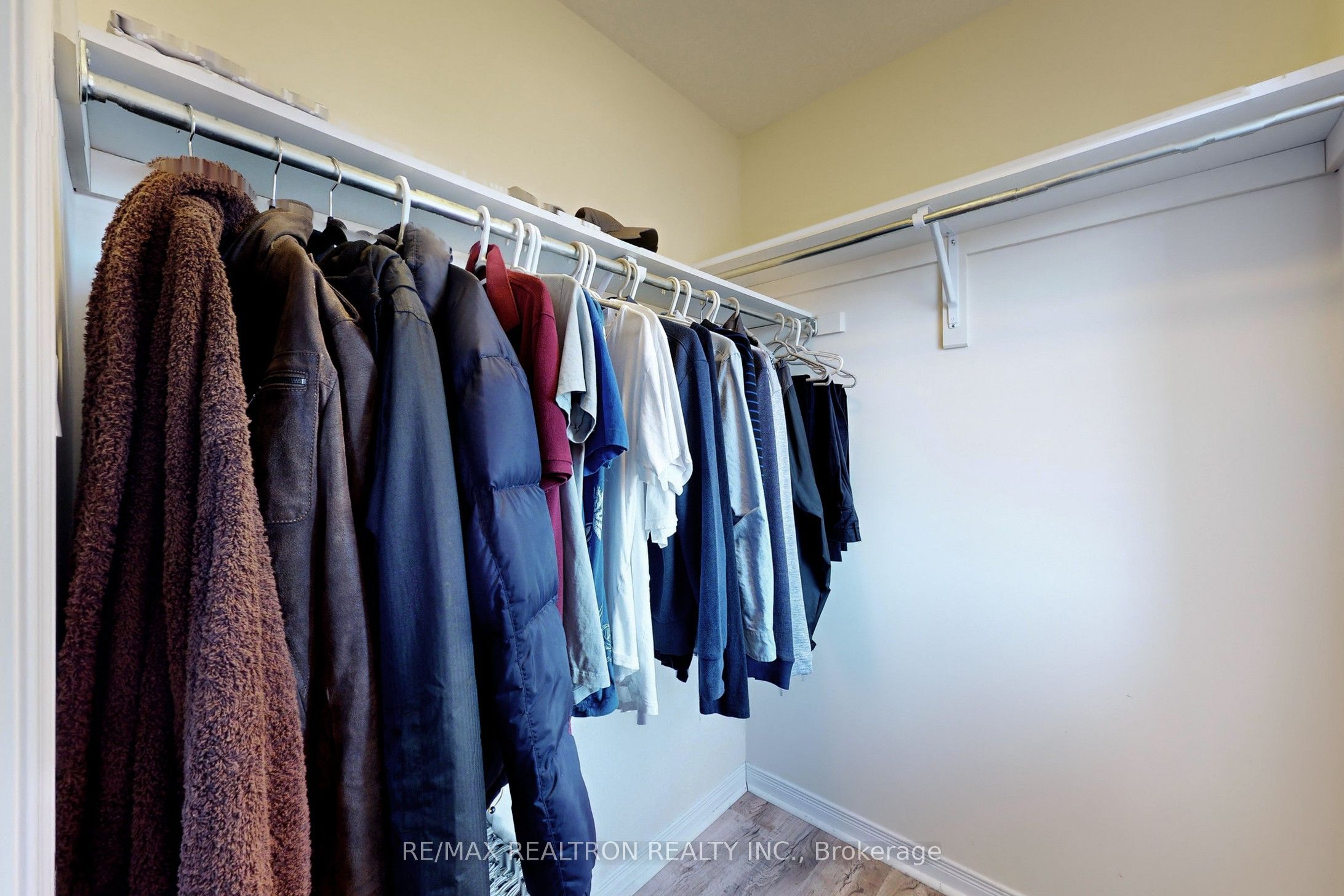 8472 Hickory Lane Property Photo 22