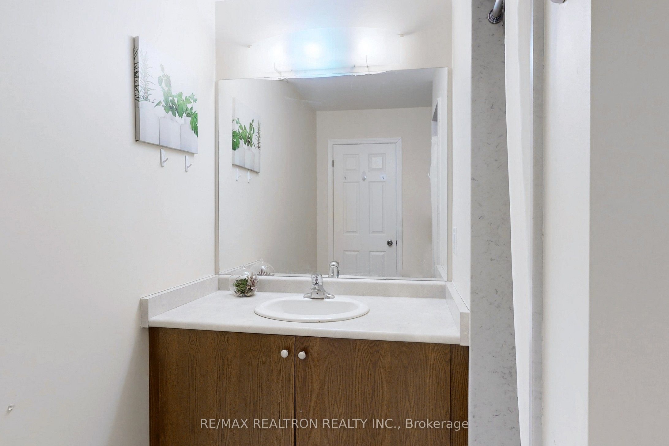 8472 Hickory Lane Property Photo 24