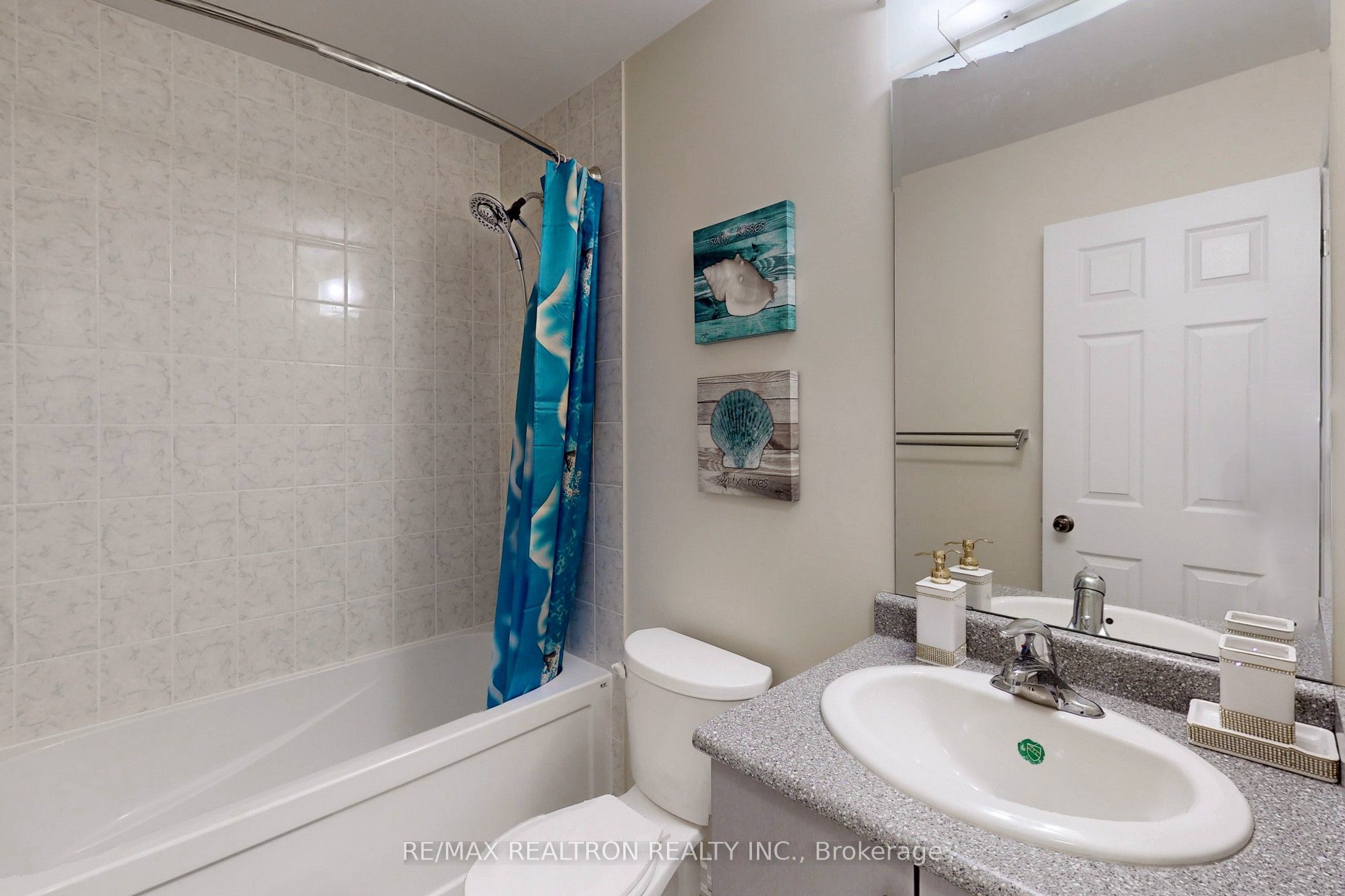 8472 Hickory Lane Property Photo 32