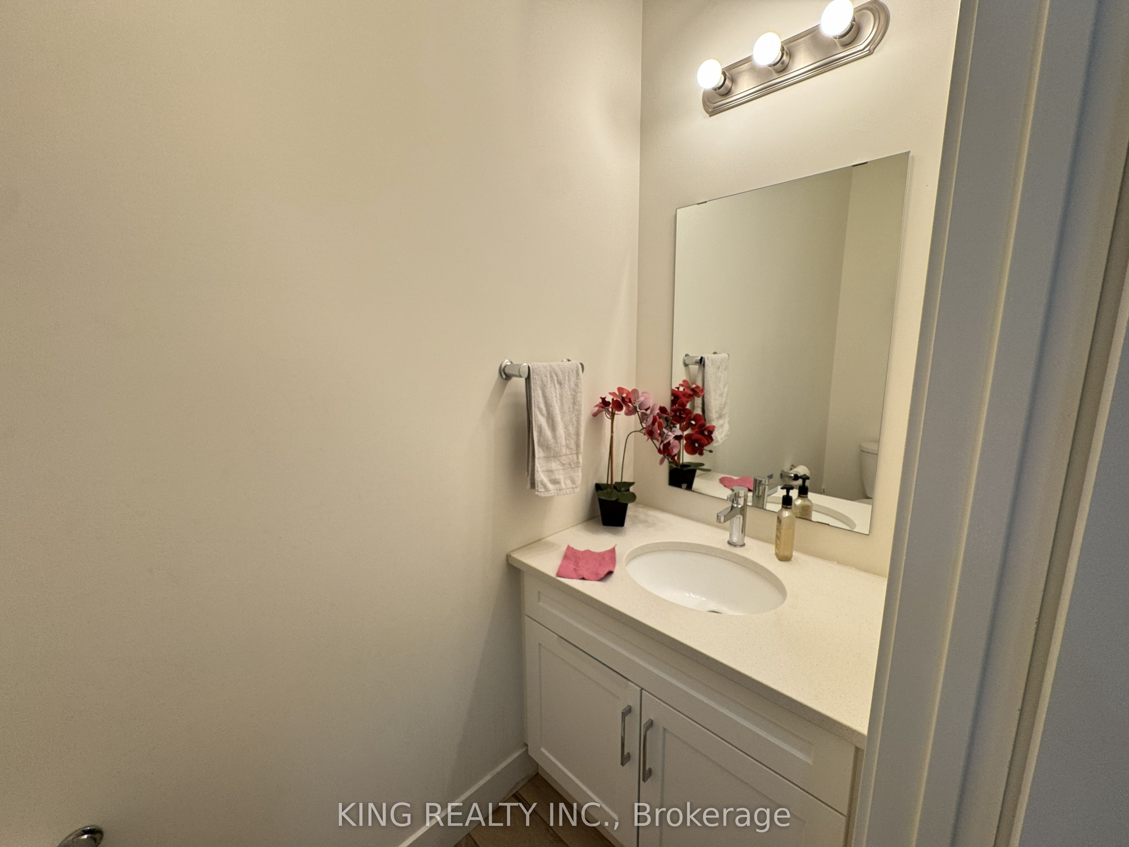 1462 Twilite Boulevard Upper Property Photo 19