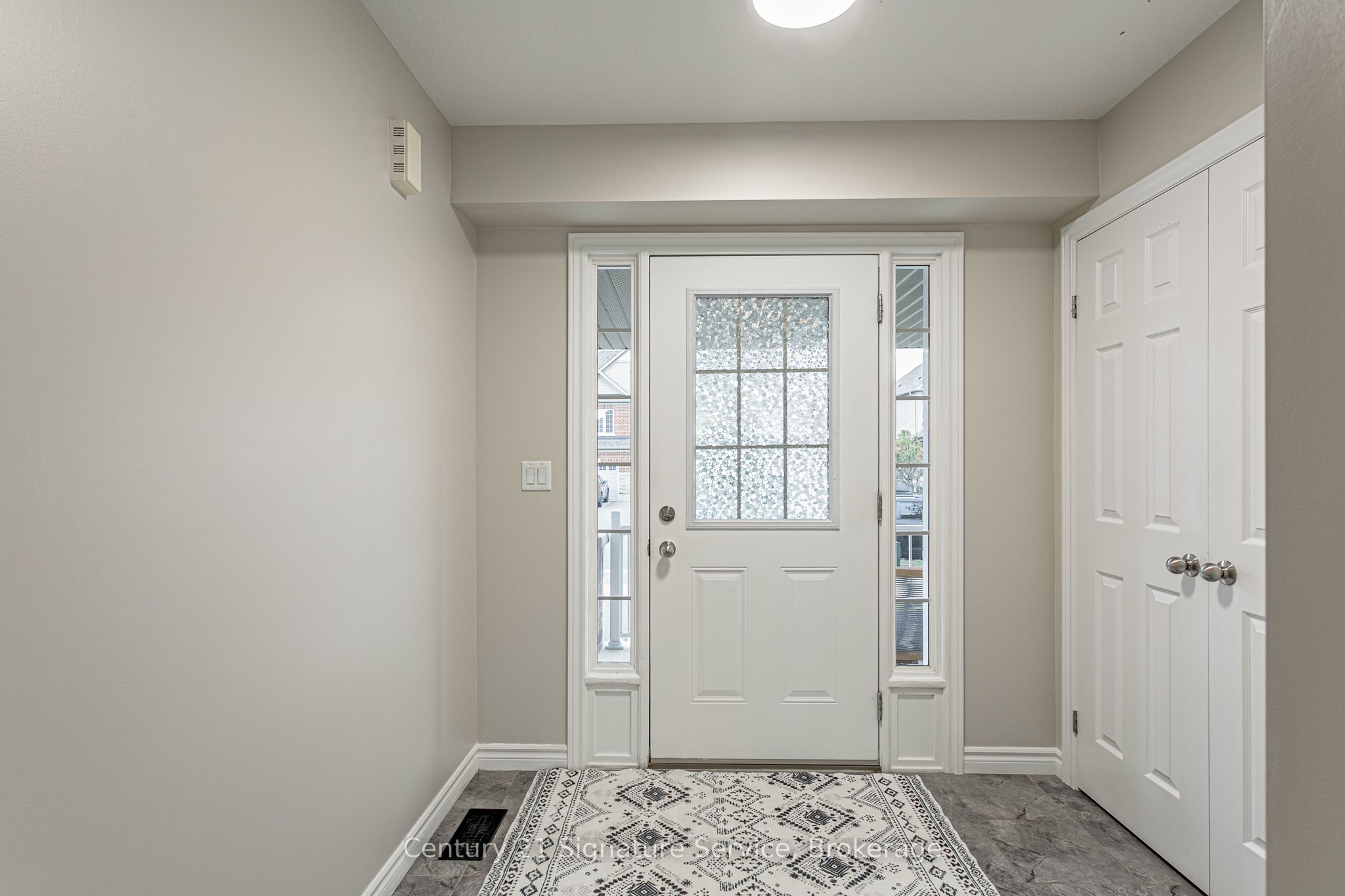 27 Freer Drive Property Photo 5