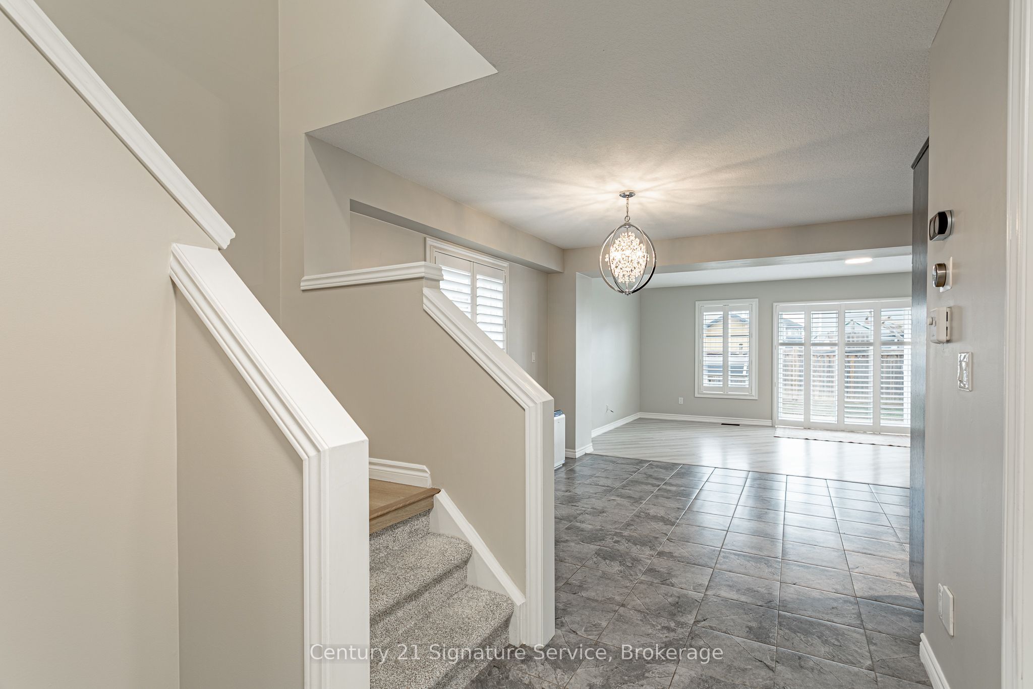 27 Freer Drive Property Photo 9