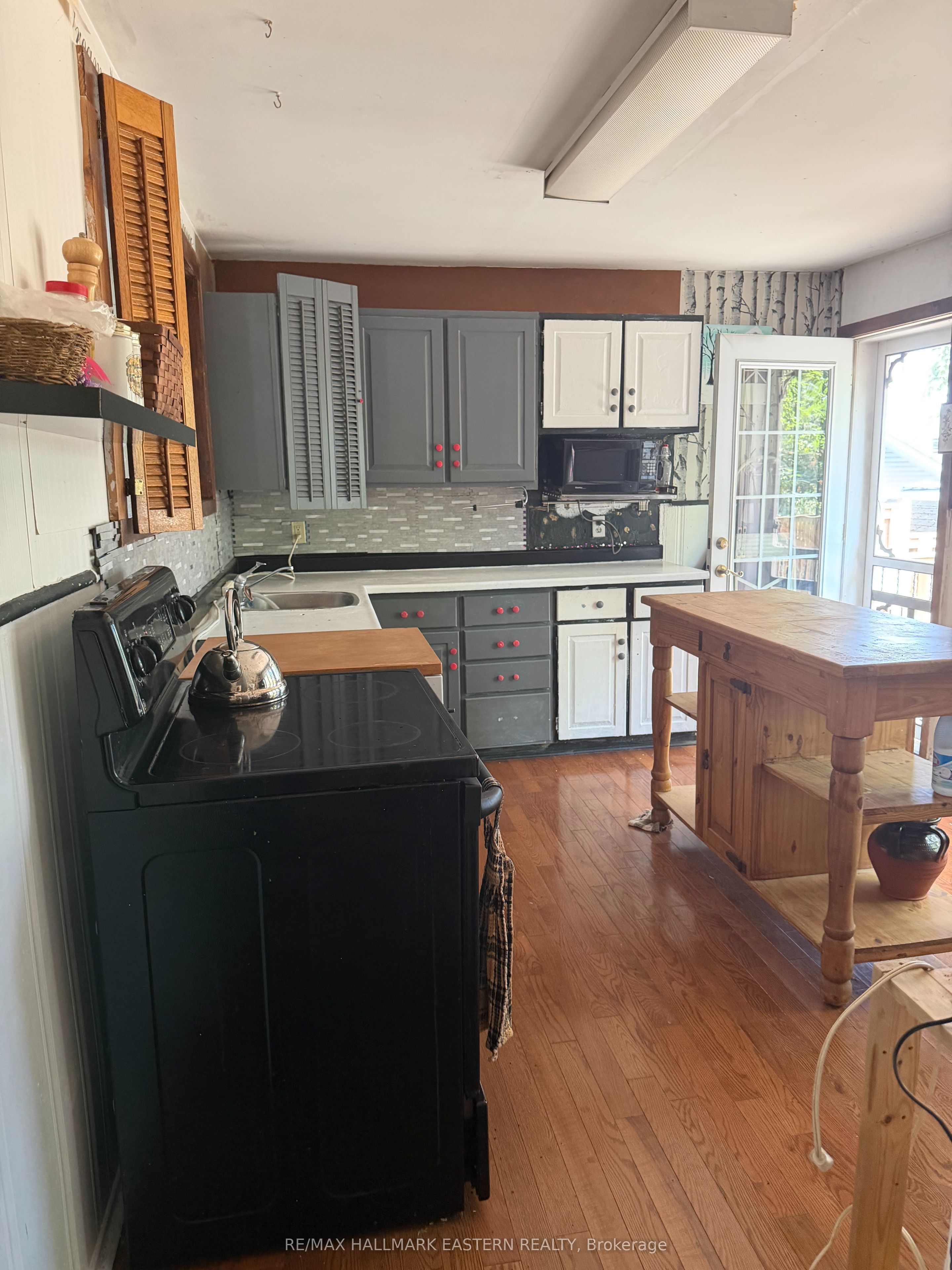 413 Bellevue Street Property Photo 10