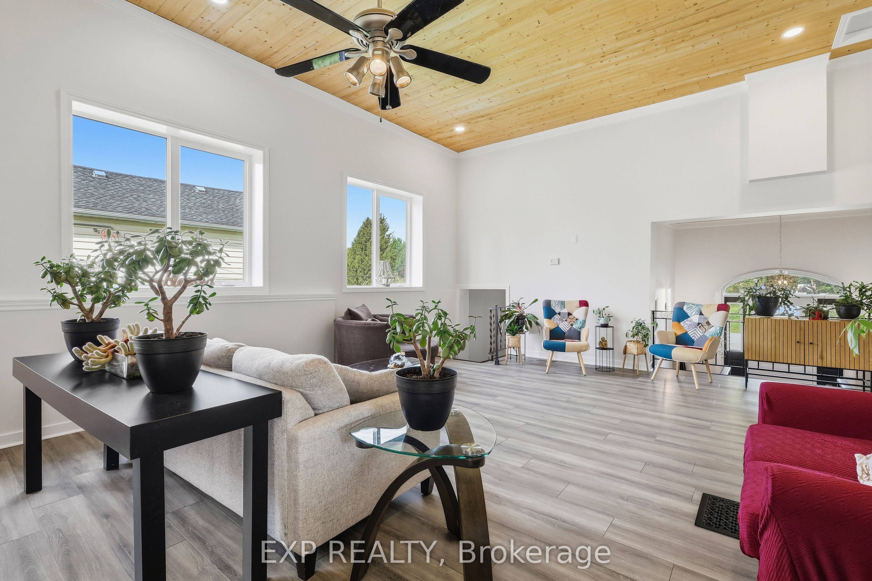 51181 Broadway Street Property Photo 7