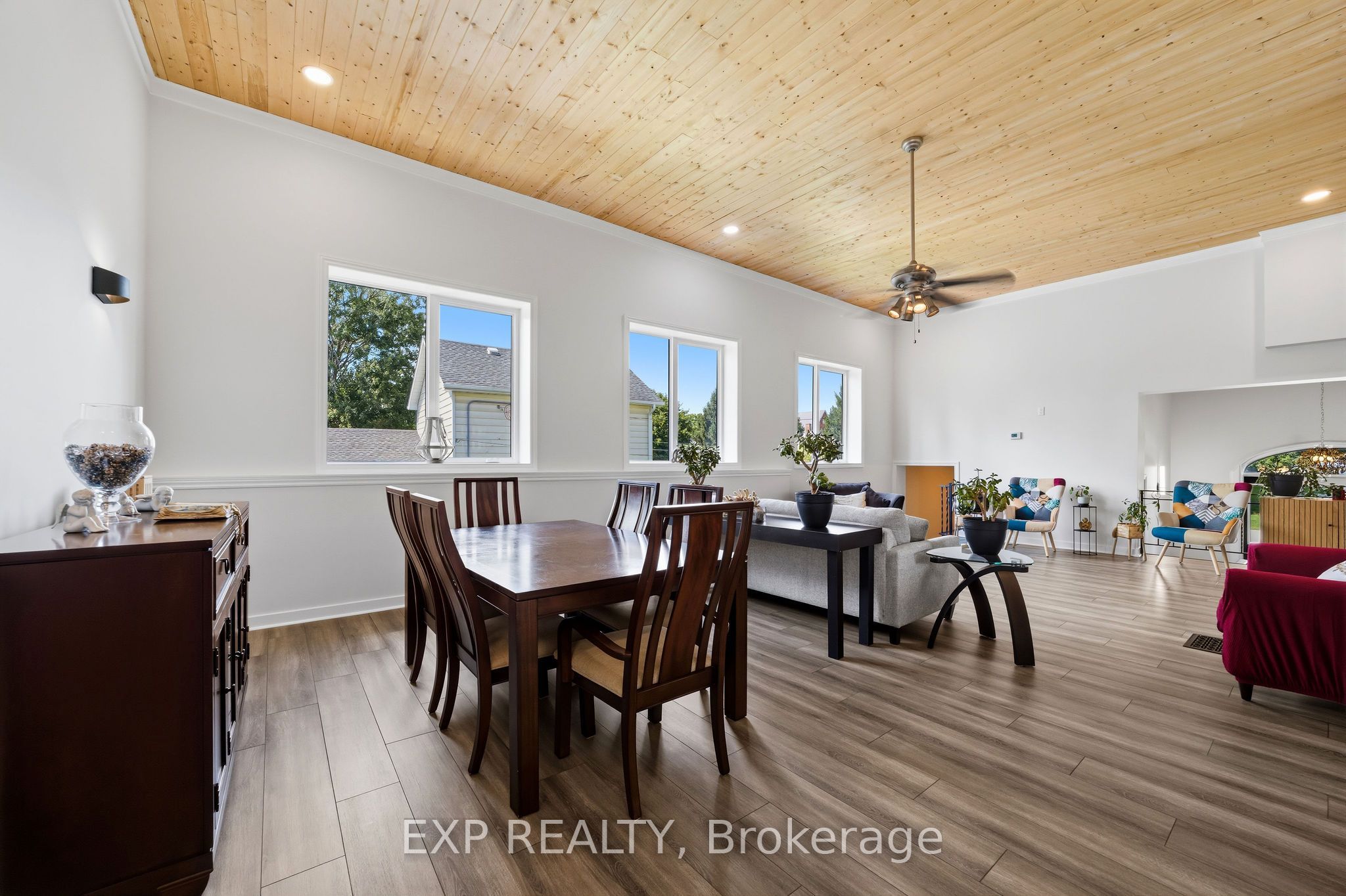 51181 Broadway Street Property Photo 9