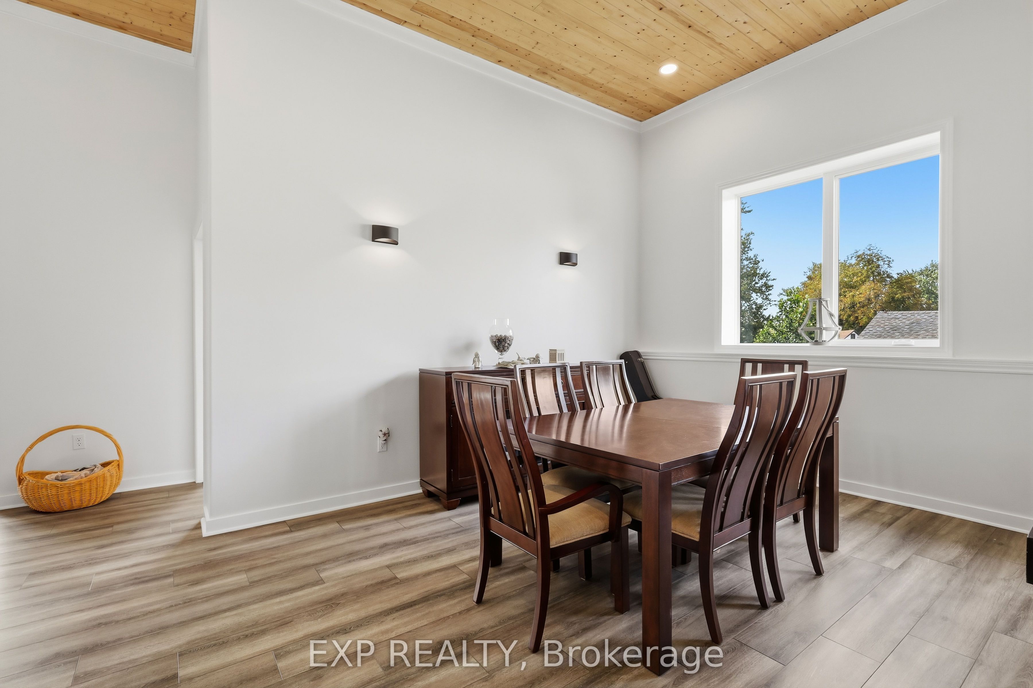 51181 Broadway Street Property Photo 10