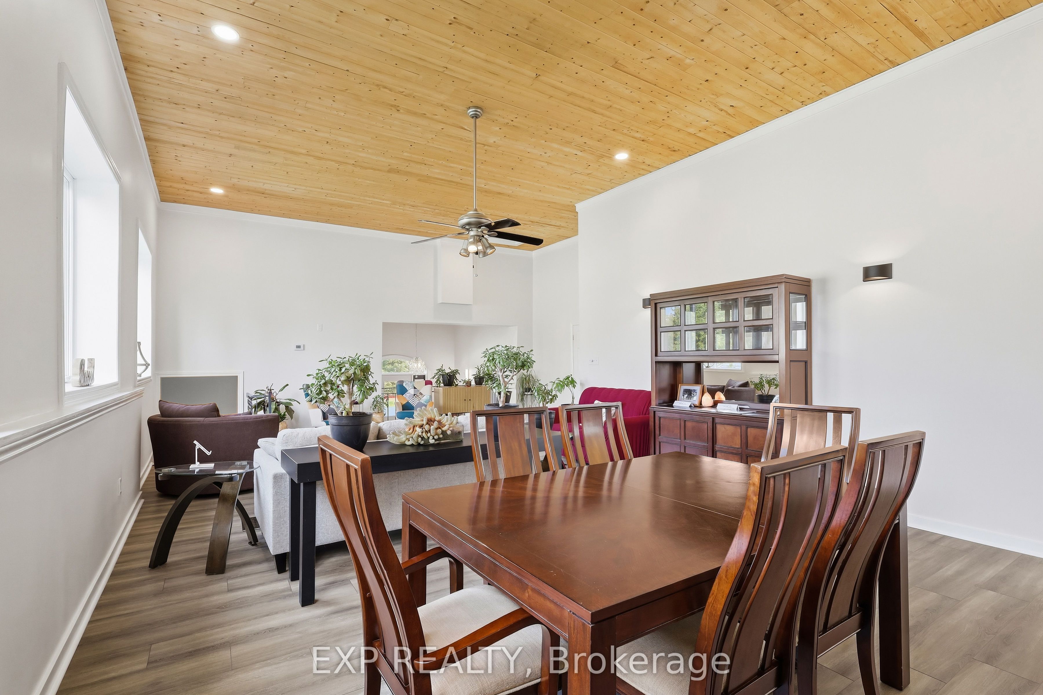 51181 Broadway Street Property Photo 12