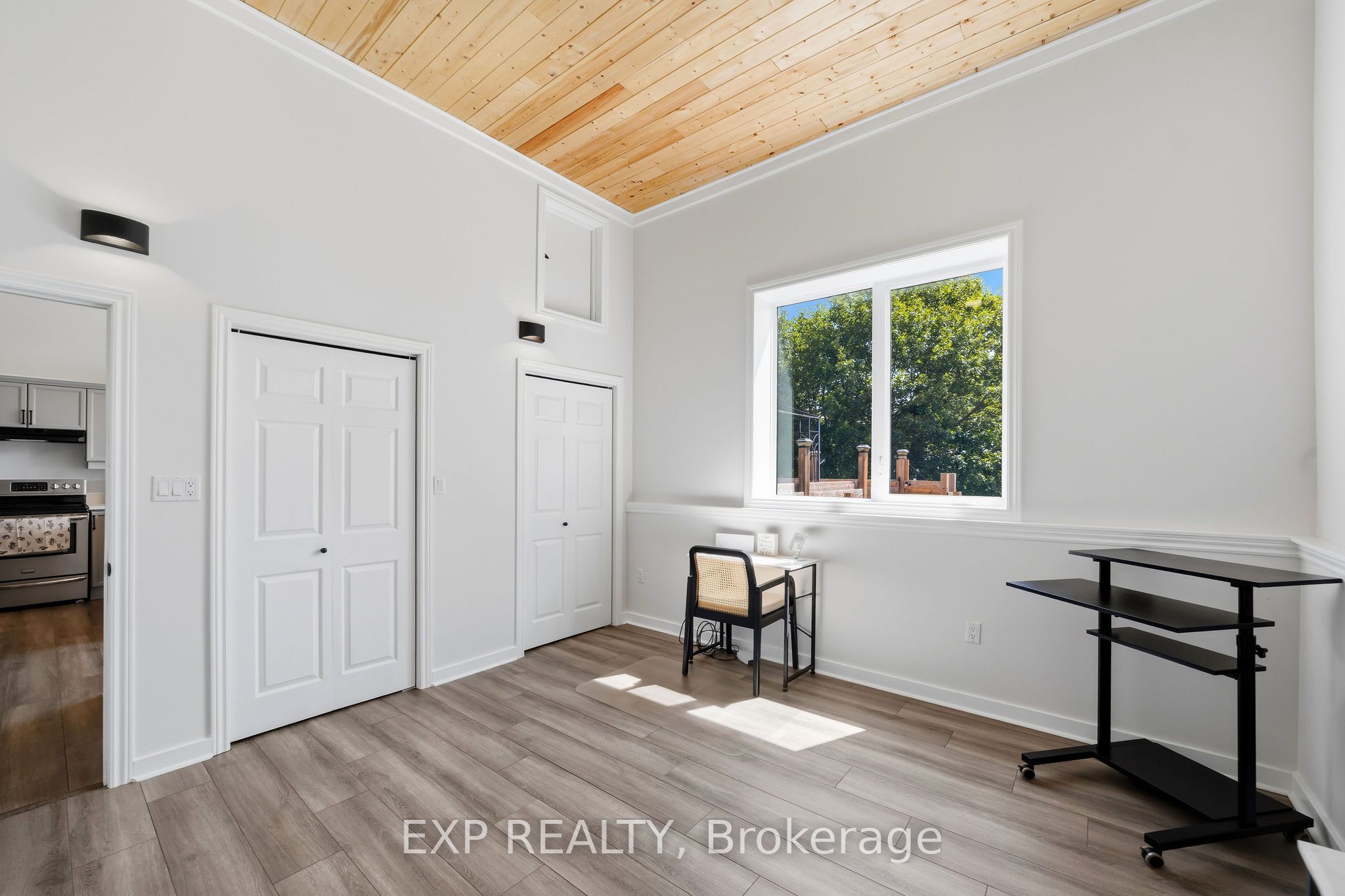 51181 Broadway Street Property Photo 15