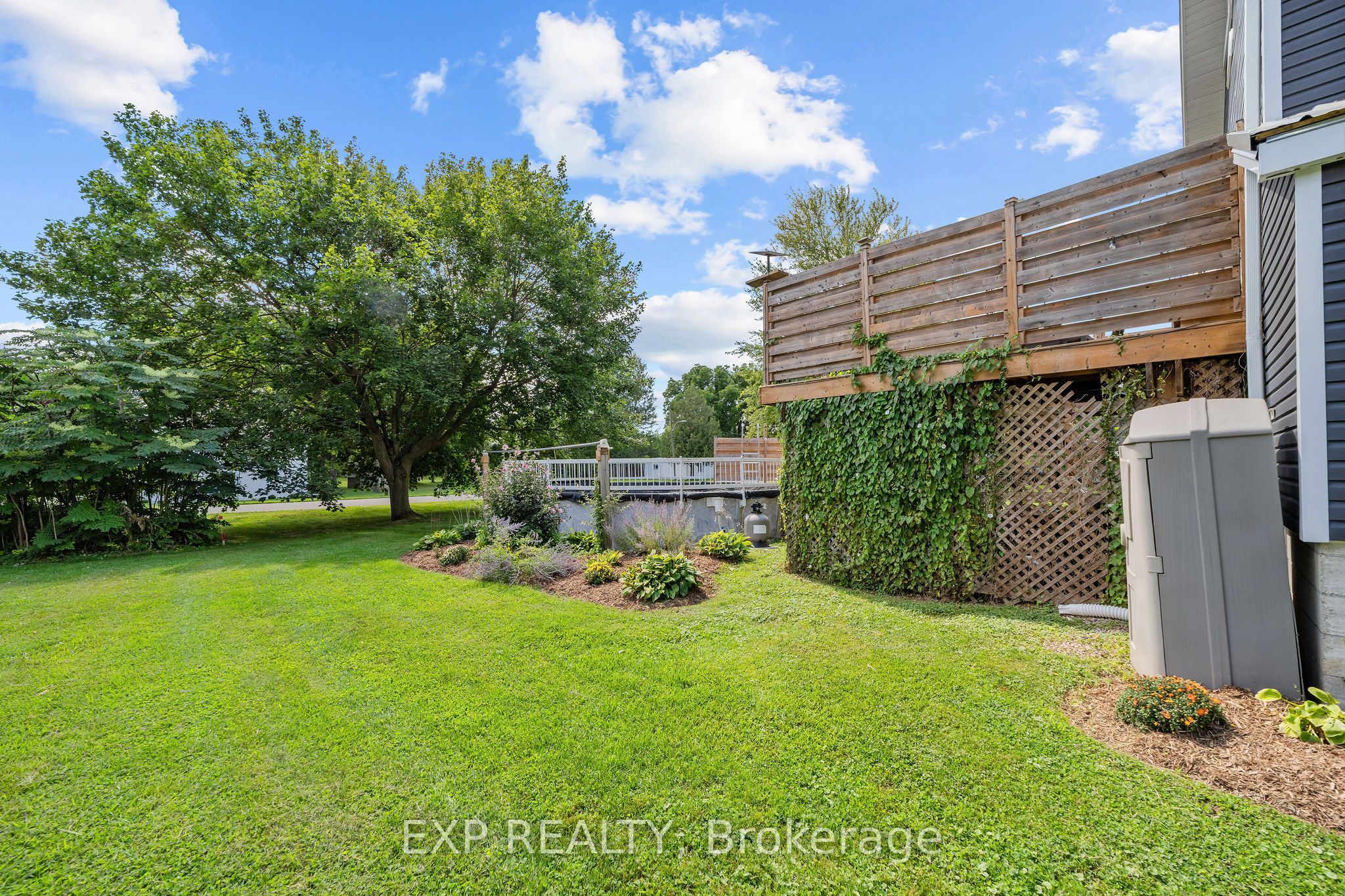 51181 Broadway Street Property Photo 33