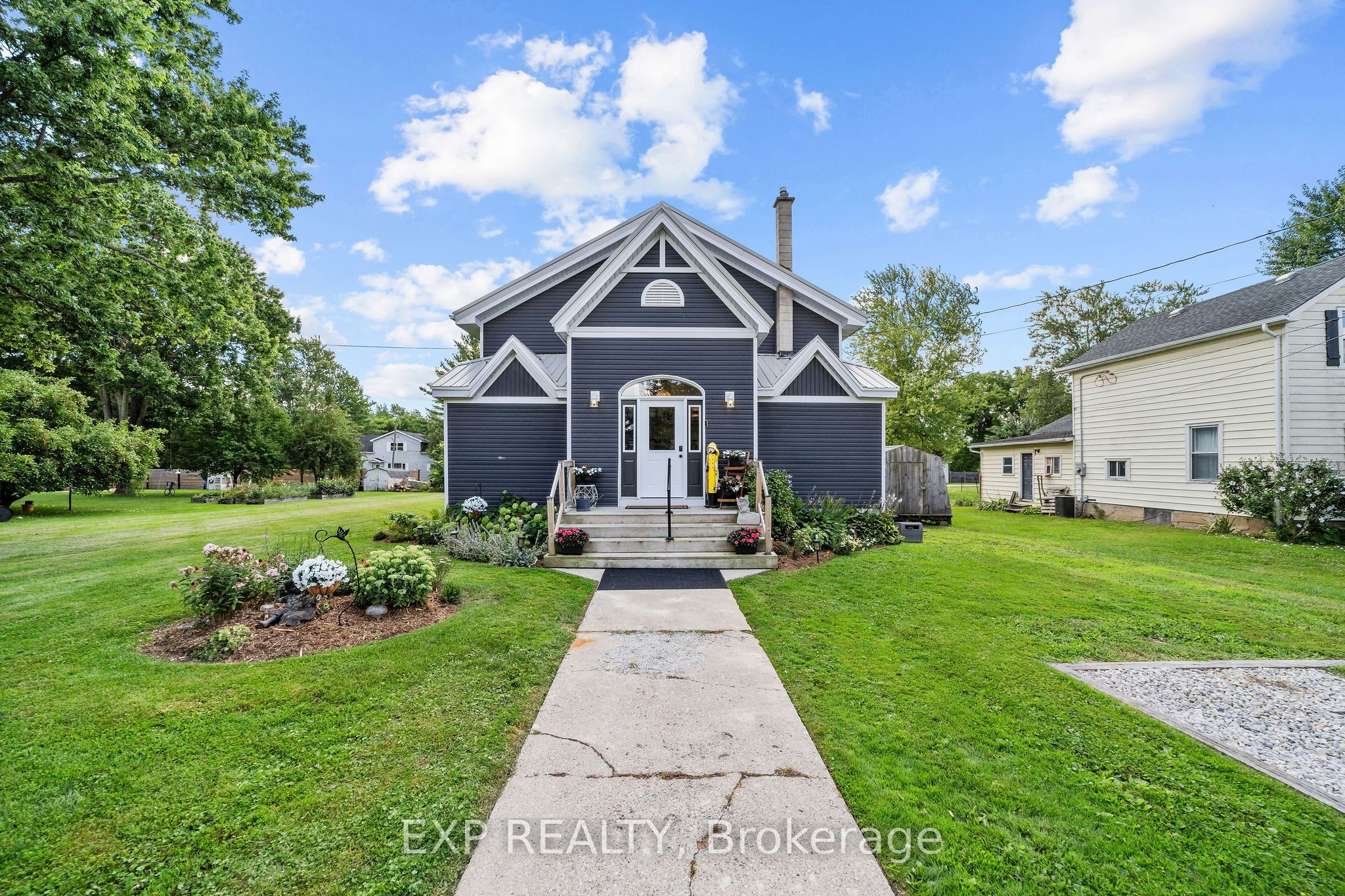 51181 Broadway Street Property Photo 37