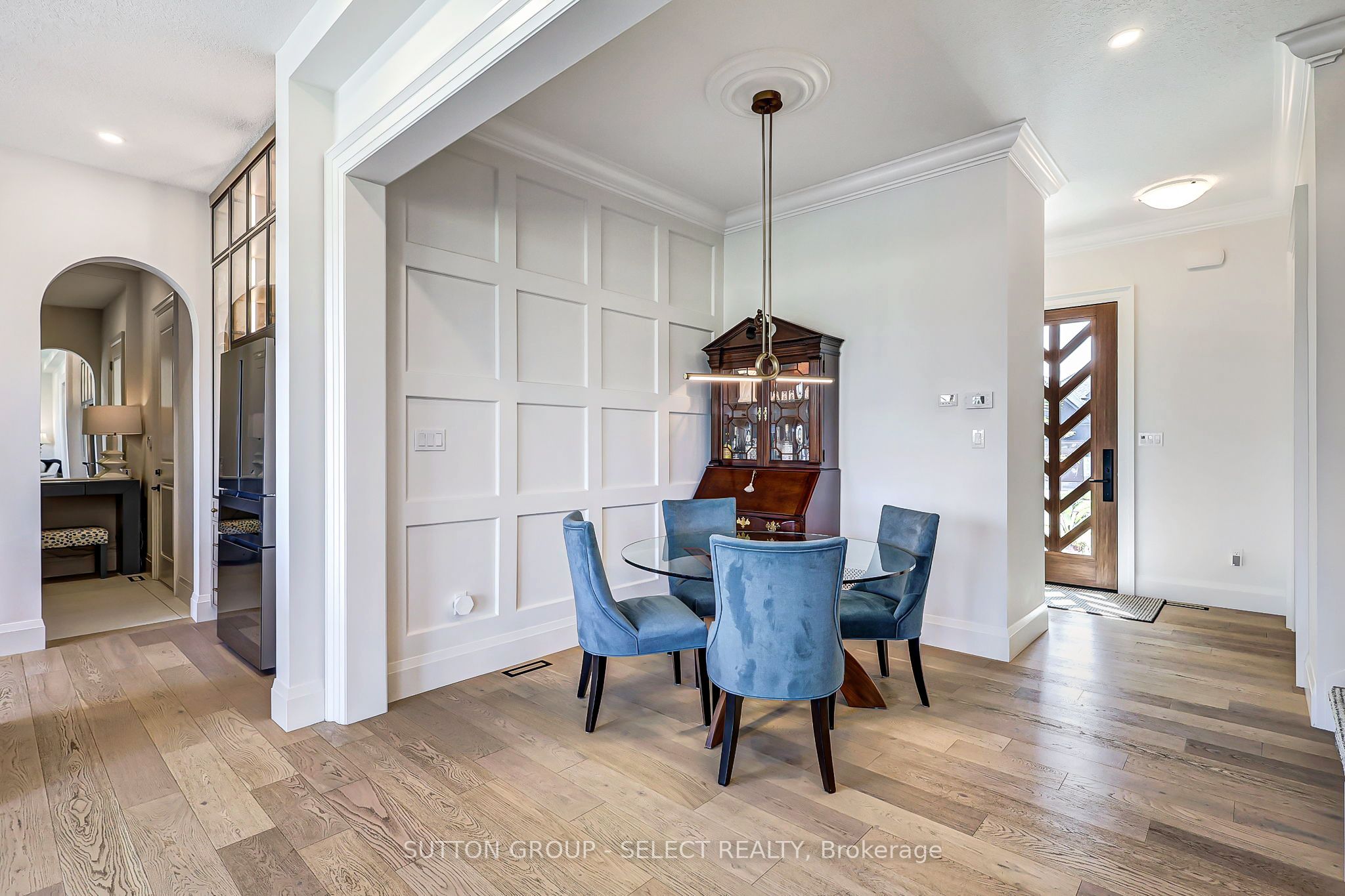 239 Foxborough Place Property Photo 3