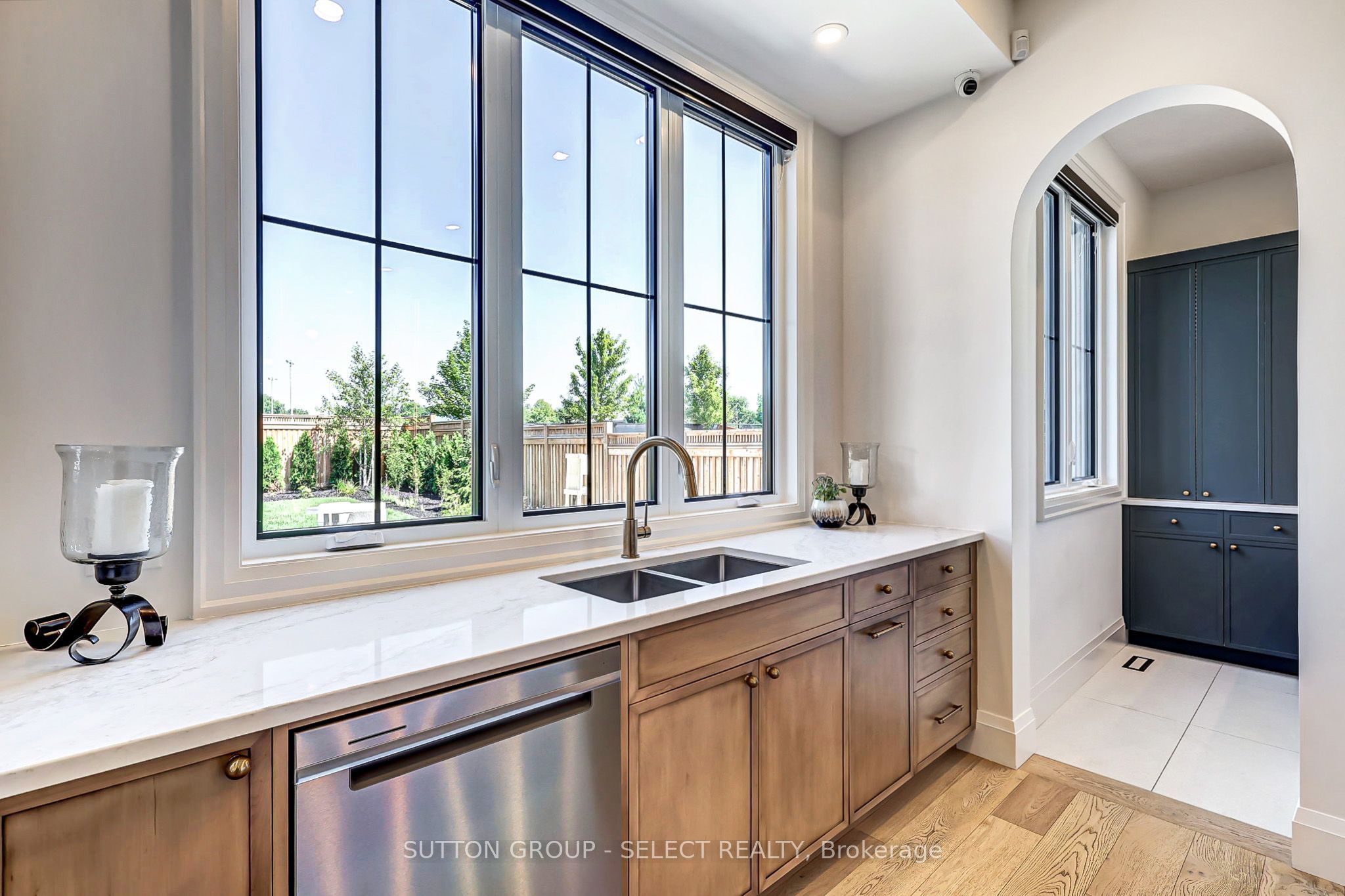 239 Foxborough Place Property Photo 14
