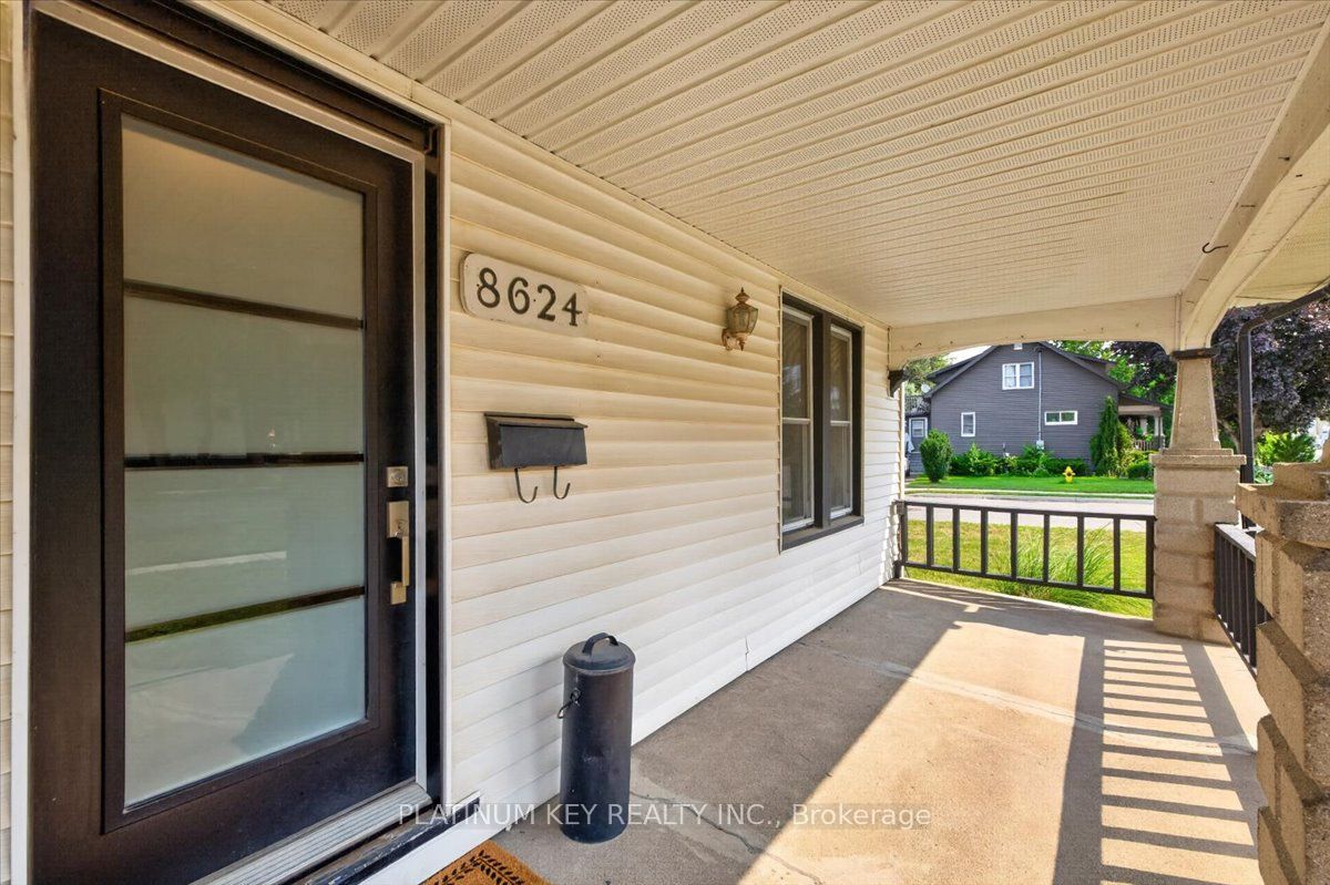 8624 Glendon Drive Property Photo 4