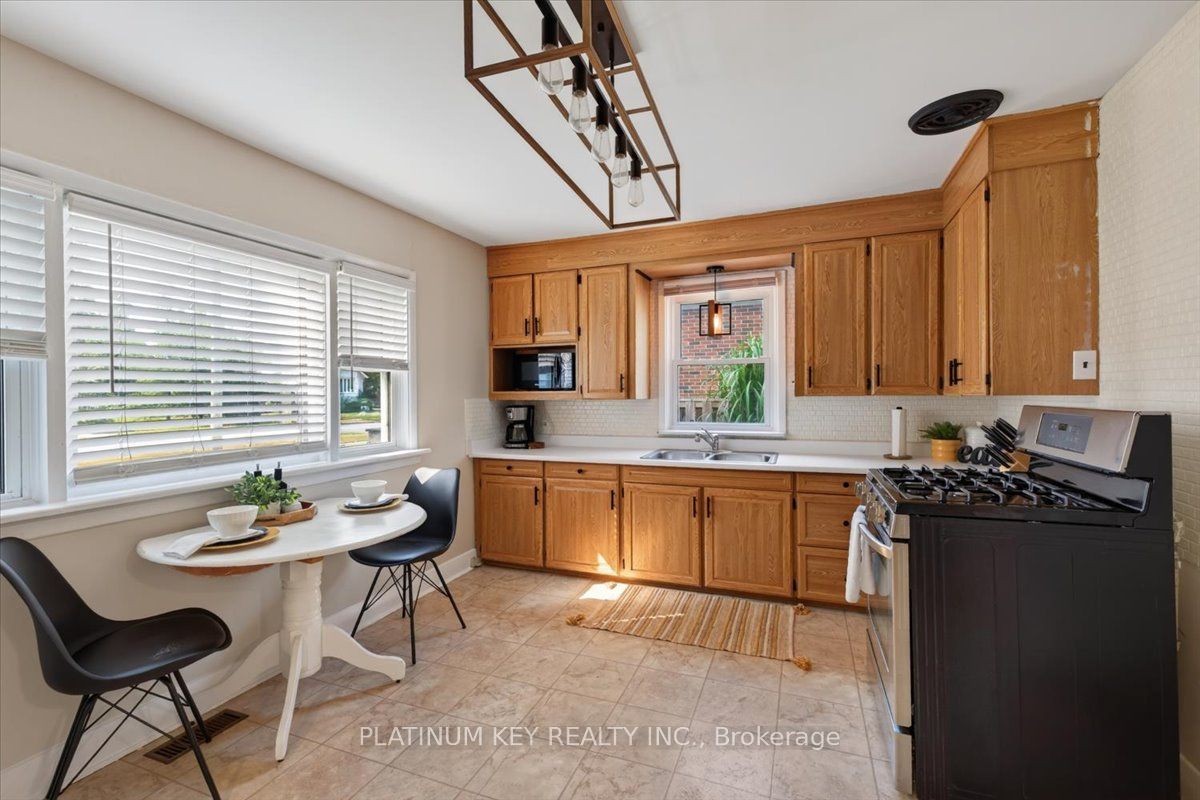 8624 Glendon Drive Property Photo 12
