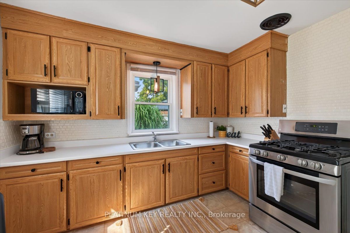 8624 Glendon Drive Property Photo 13