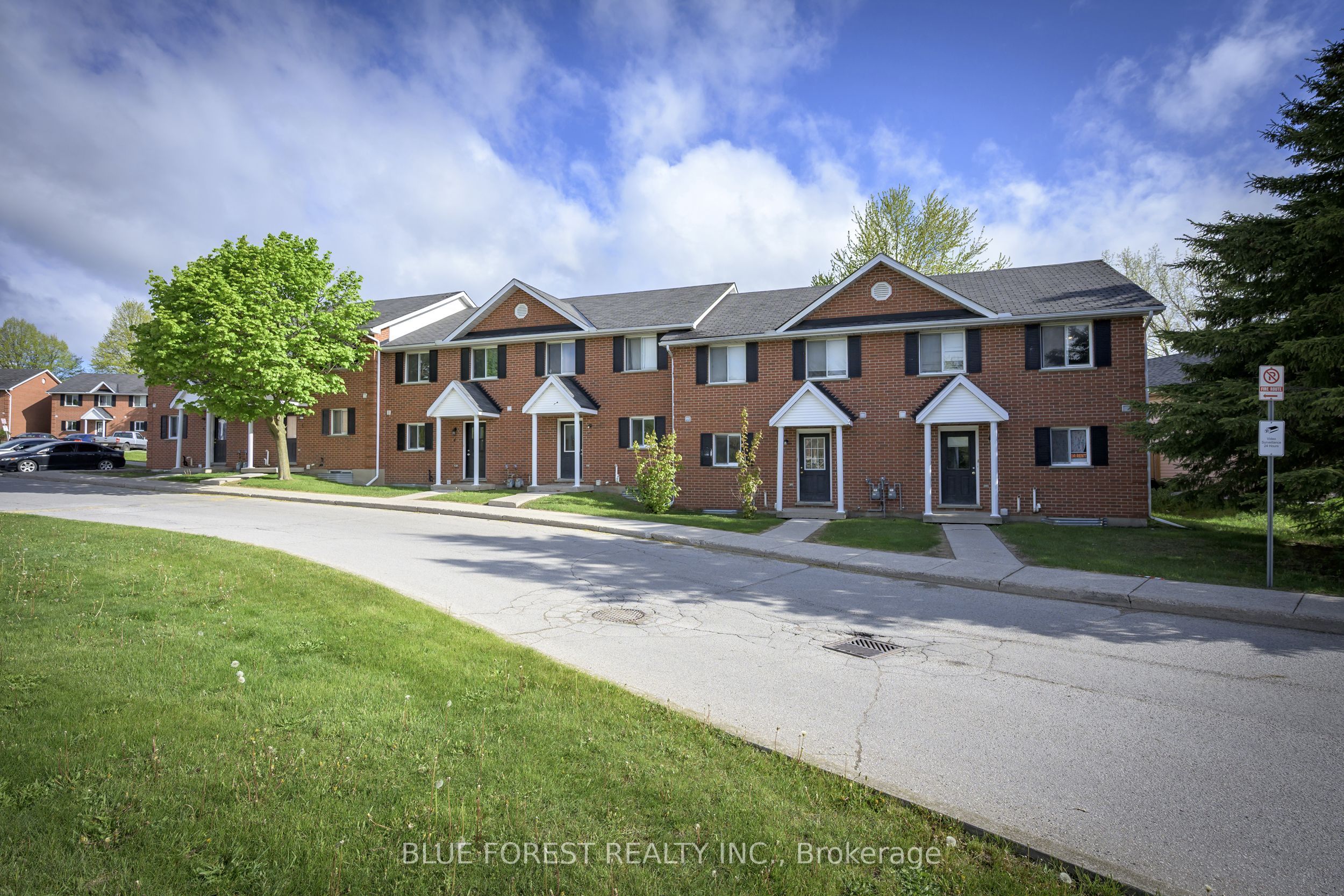 190 Fleming Drive 3 Property Photo 2