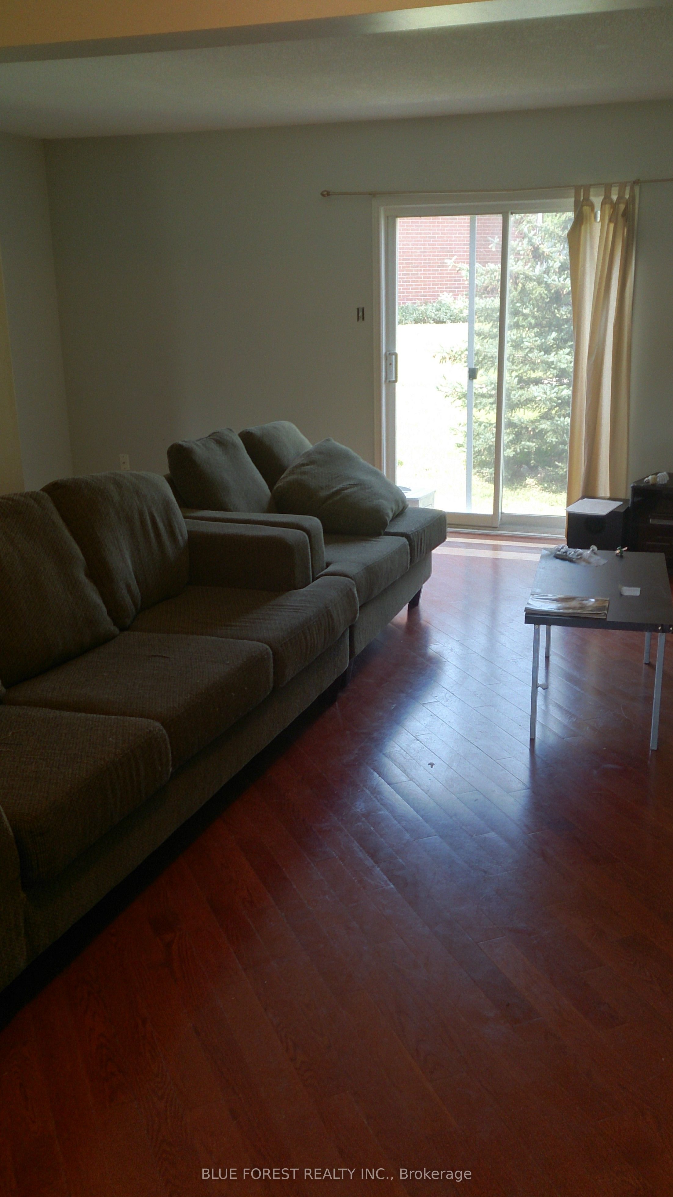 190 Fleming Drive 3 Property Photo 5