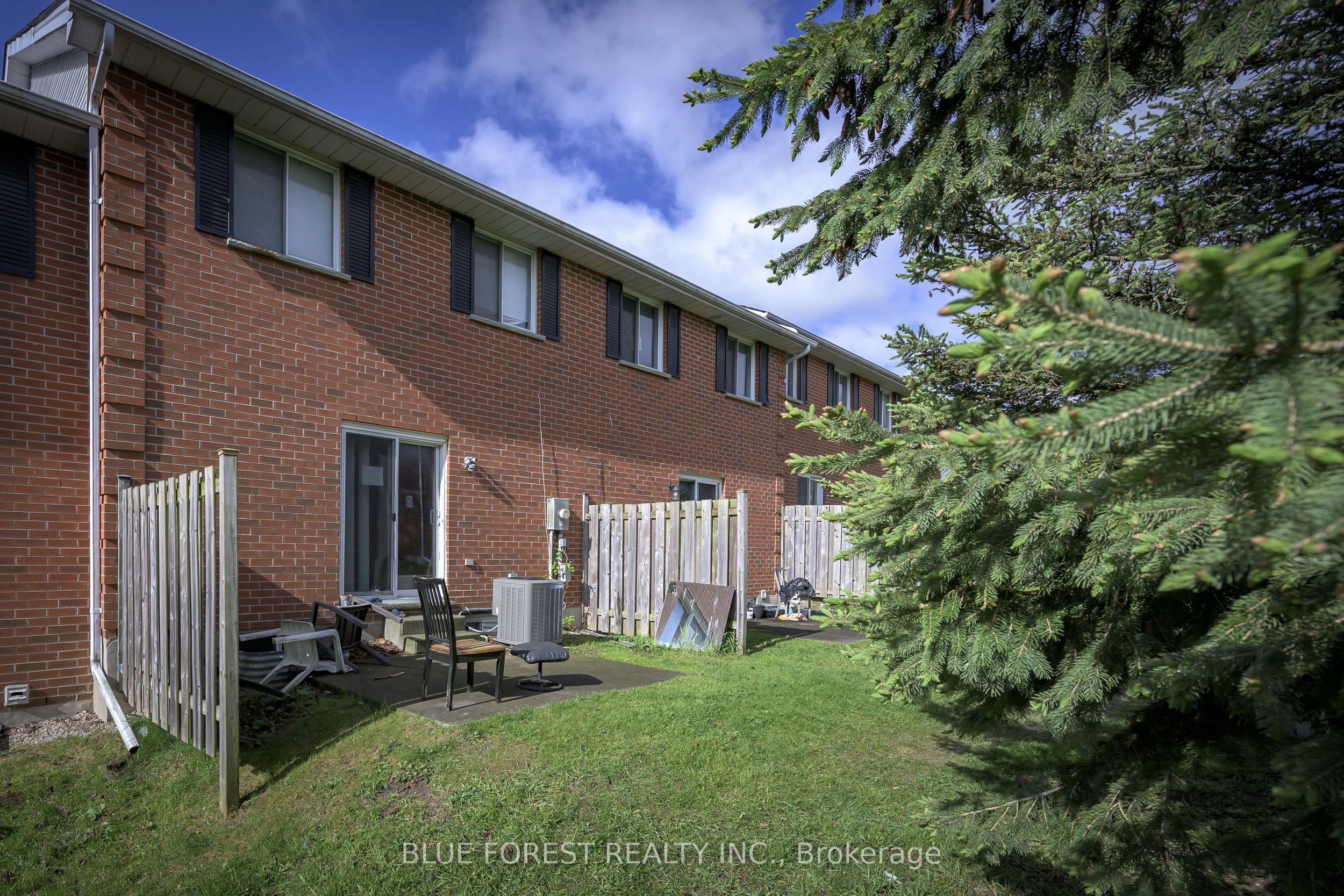 190 Fleming Drive 3 Property Photo 12