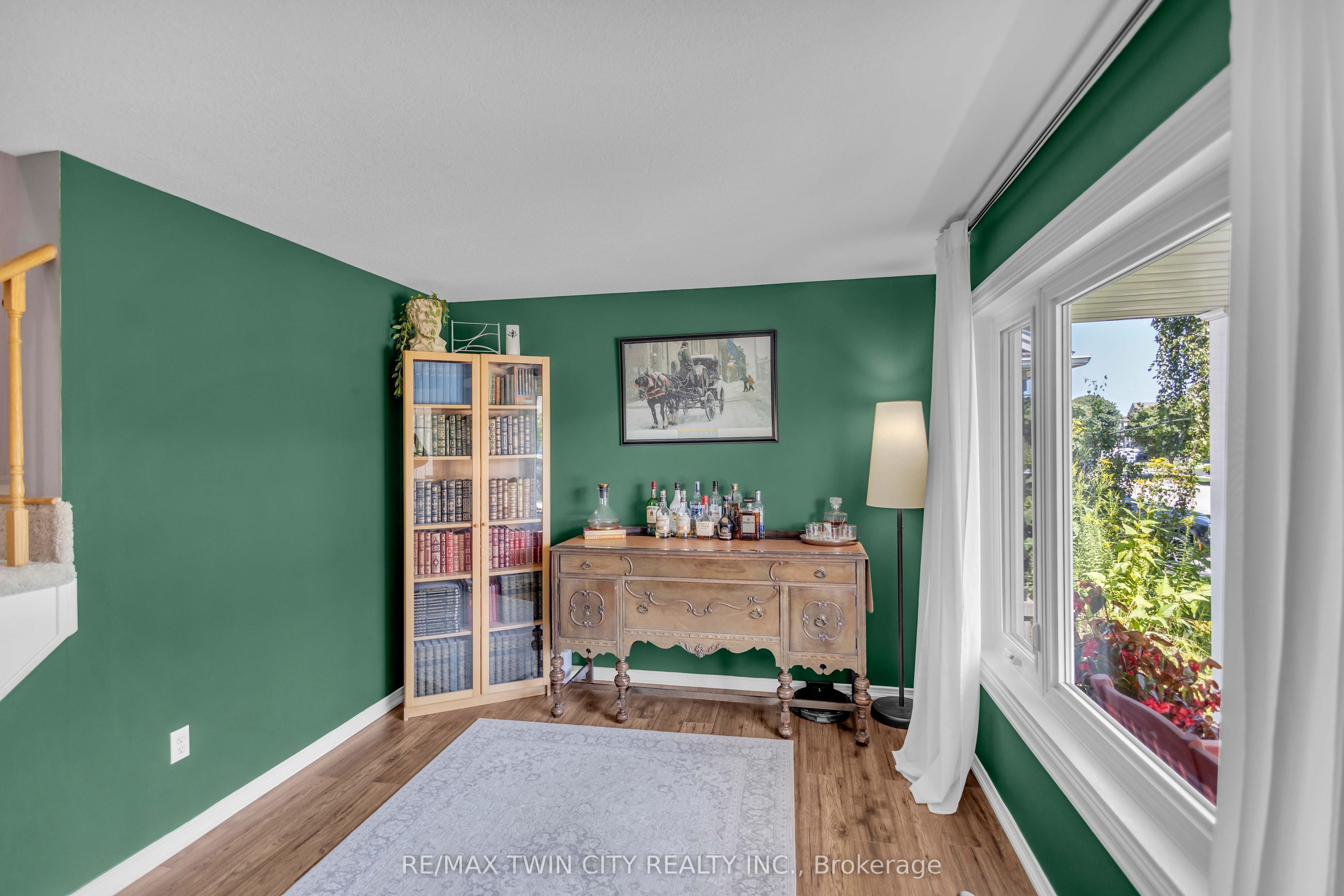 30 Stowe Terrace Property Photo 5