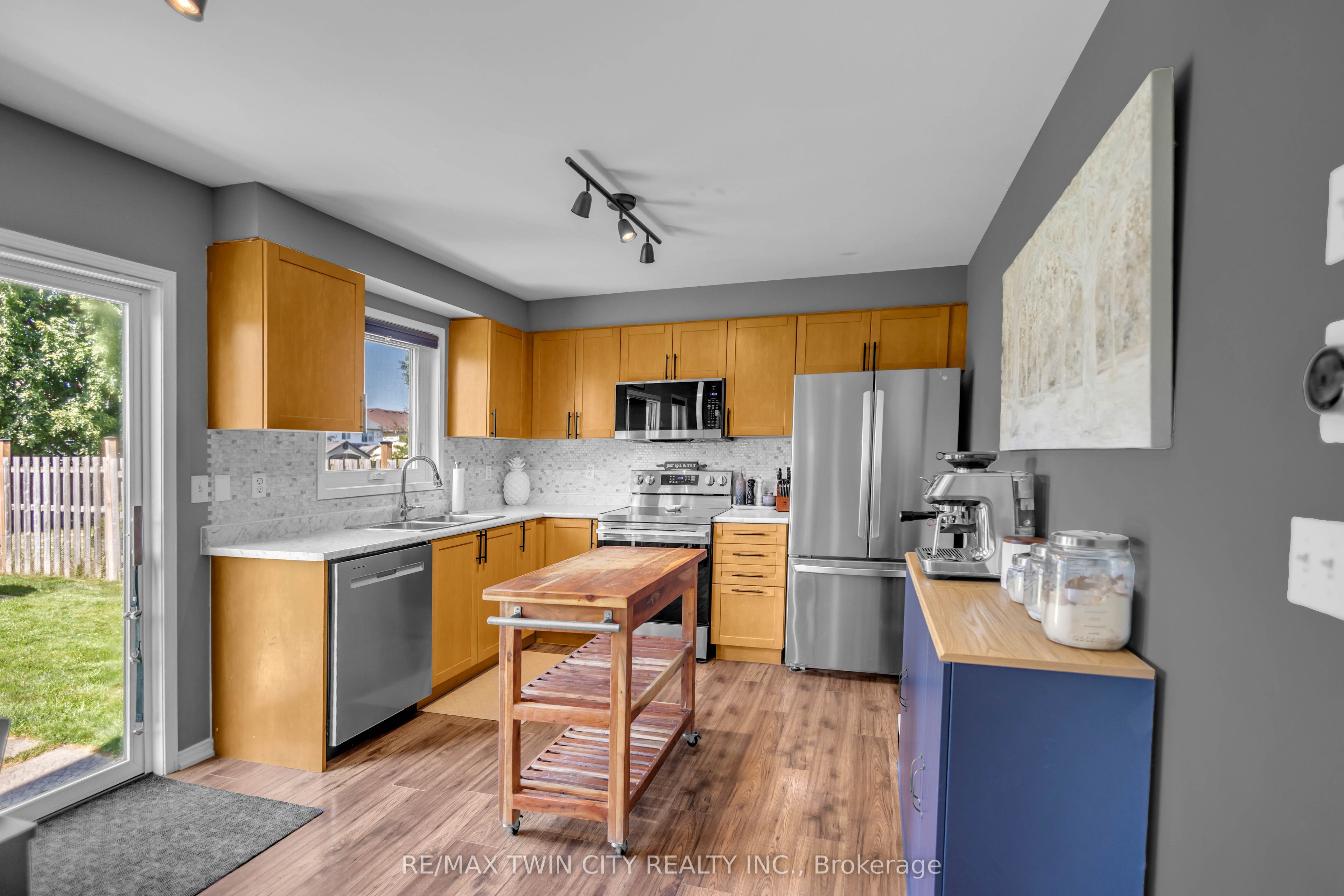 30 Stowe Terrace Property Photo 10