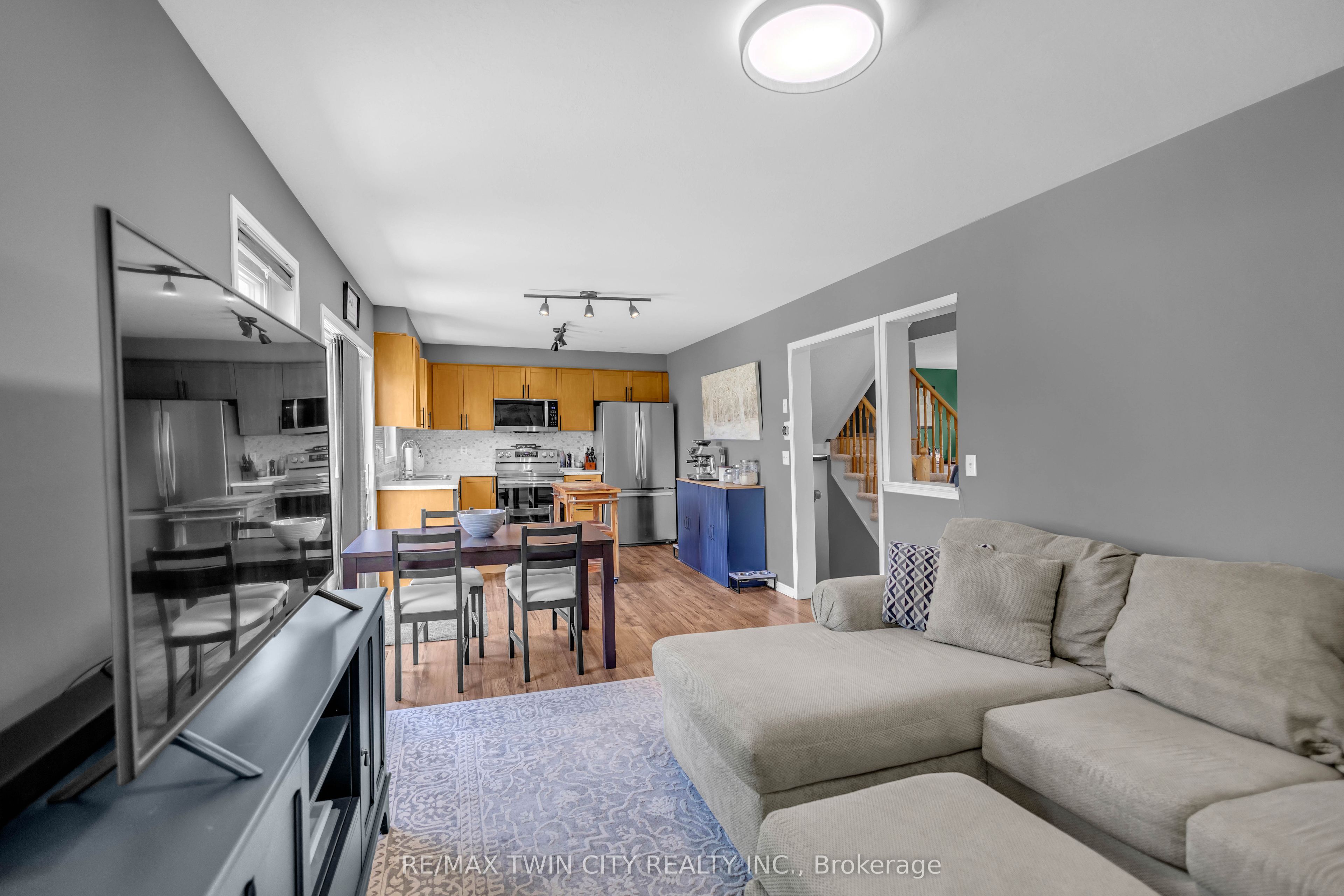 30 Stowe Terrace Property Photo 15