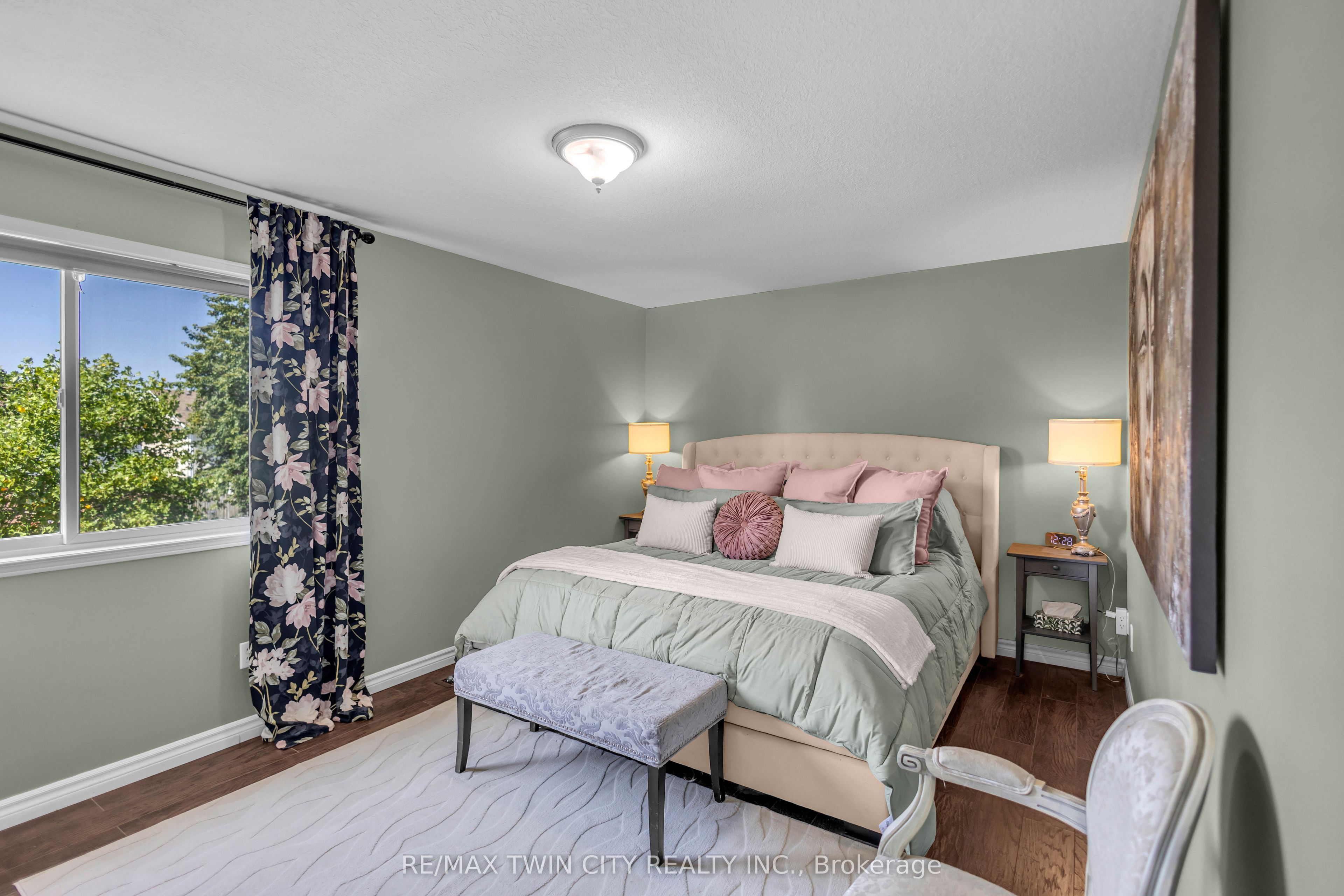 30 Stowe Terrace Property Photo 18