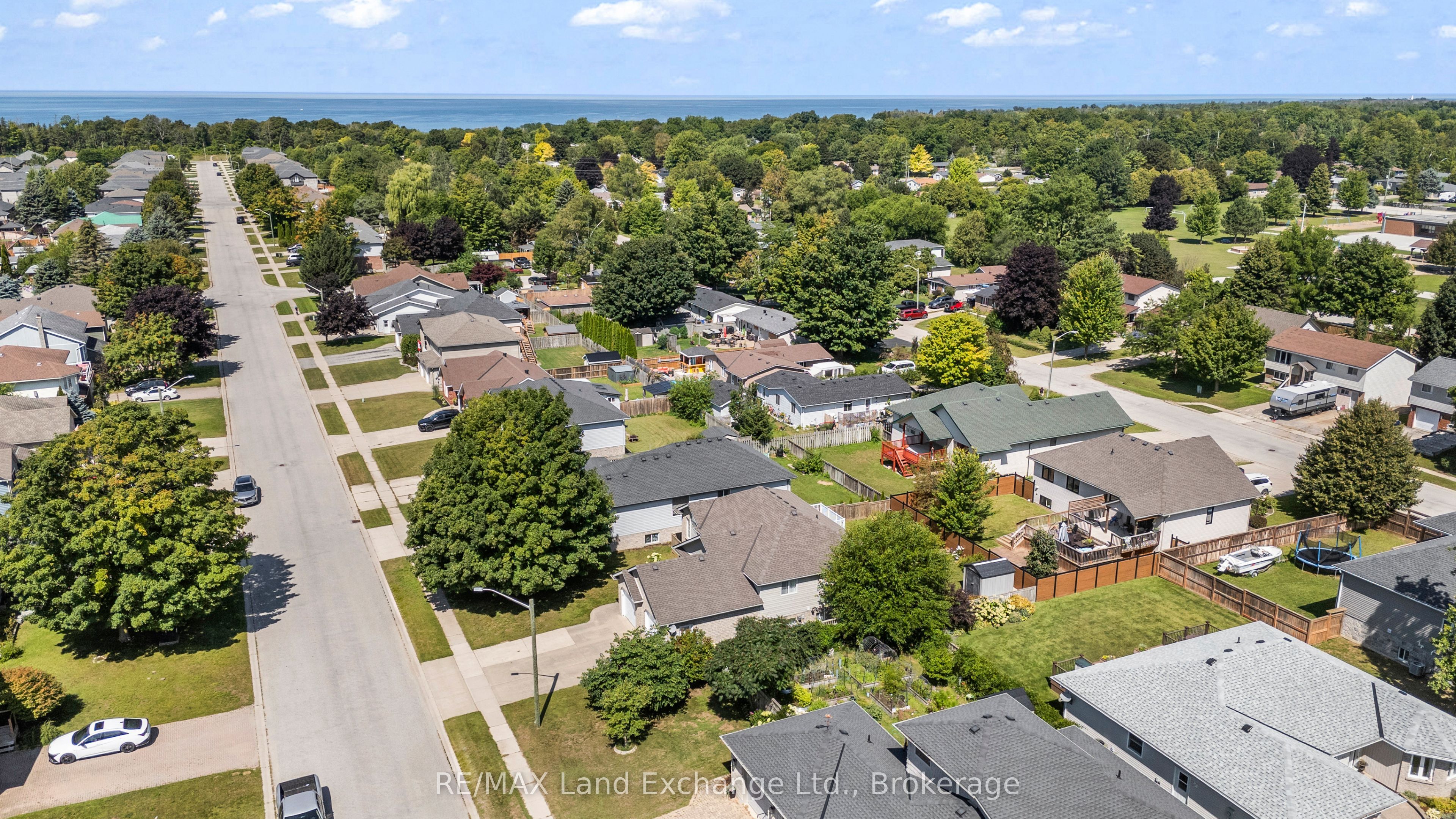 513 Peirson Avenue Property Photo 4