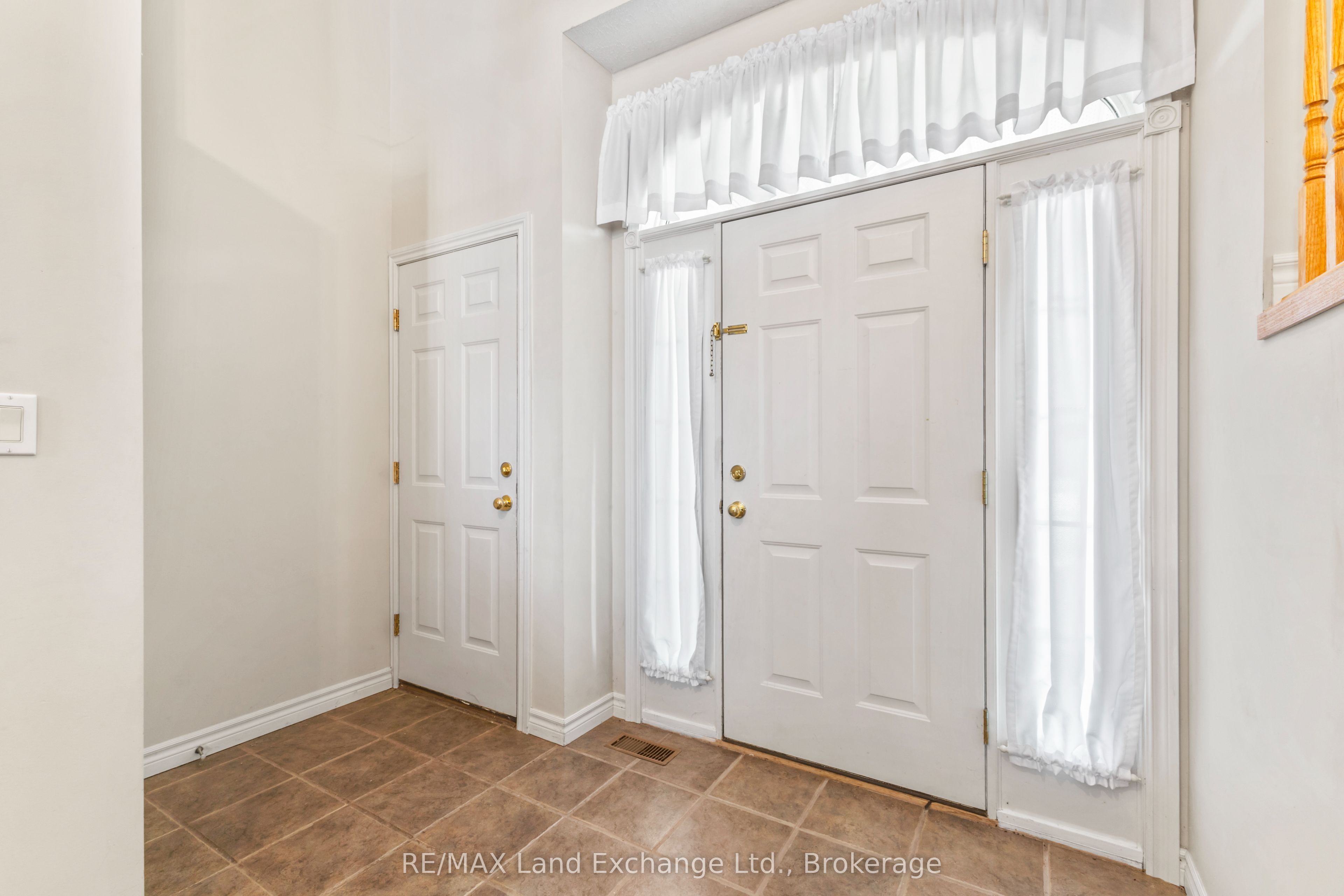 513 Peirson Avenue Property Photo 9
