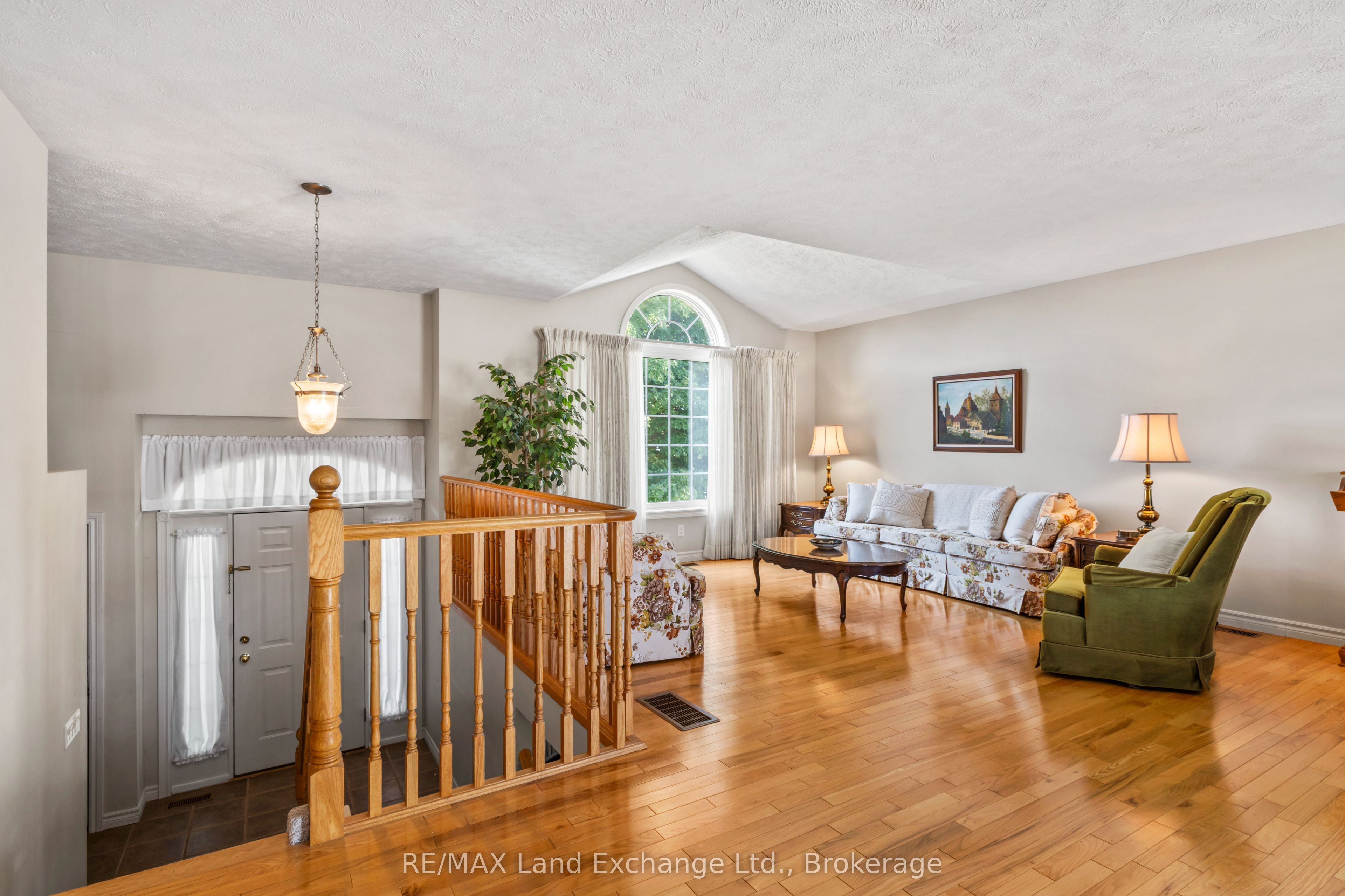 513 Peirson Avenue Property Photo 10