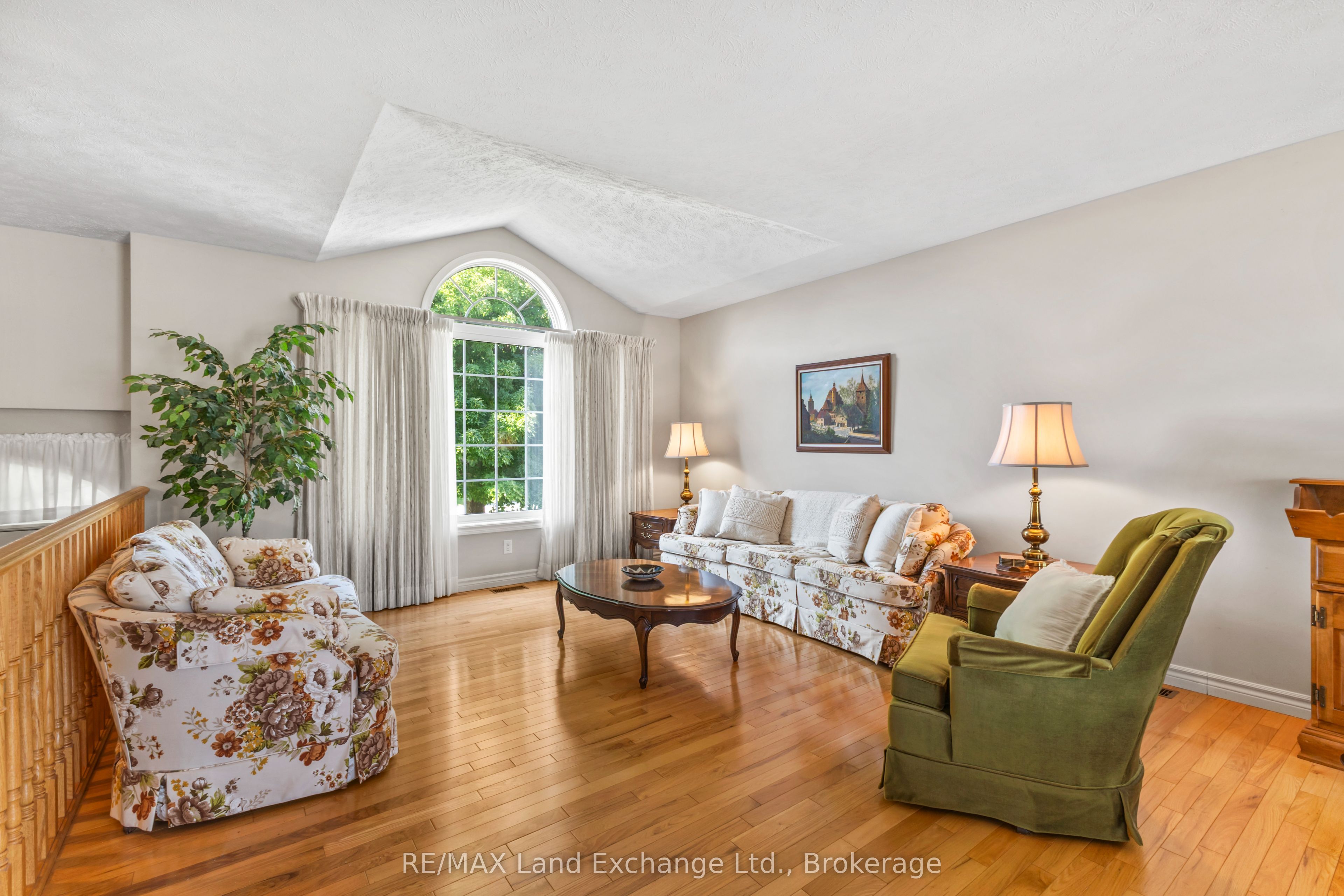 513 Peirson Avenue Property Photo 11