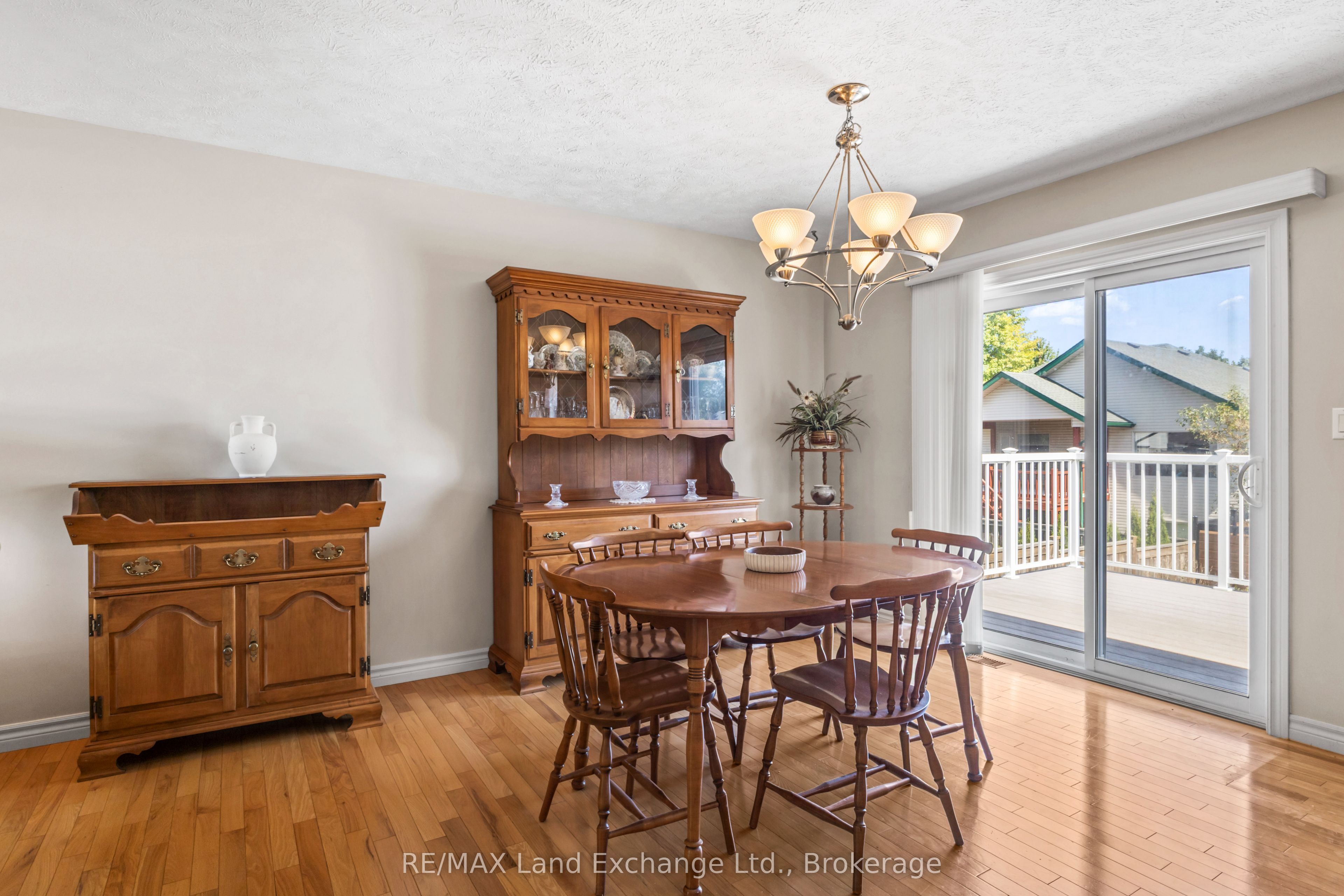 513 Peirson Avenue Property Photo 16
