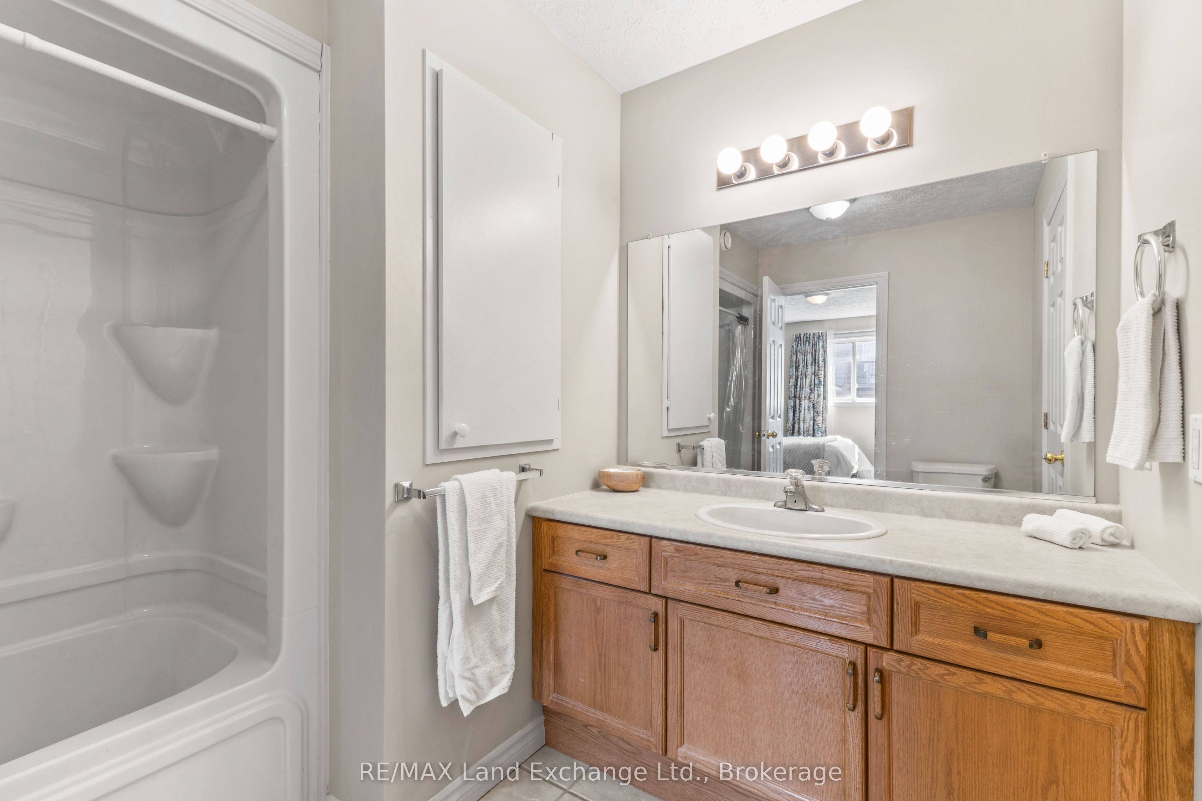 513 Peirson Avenue Property Photo 21