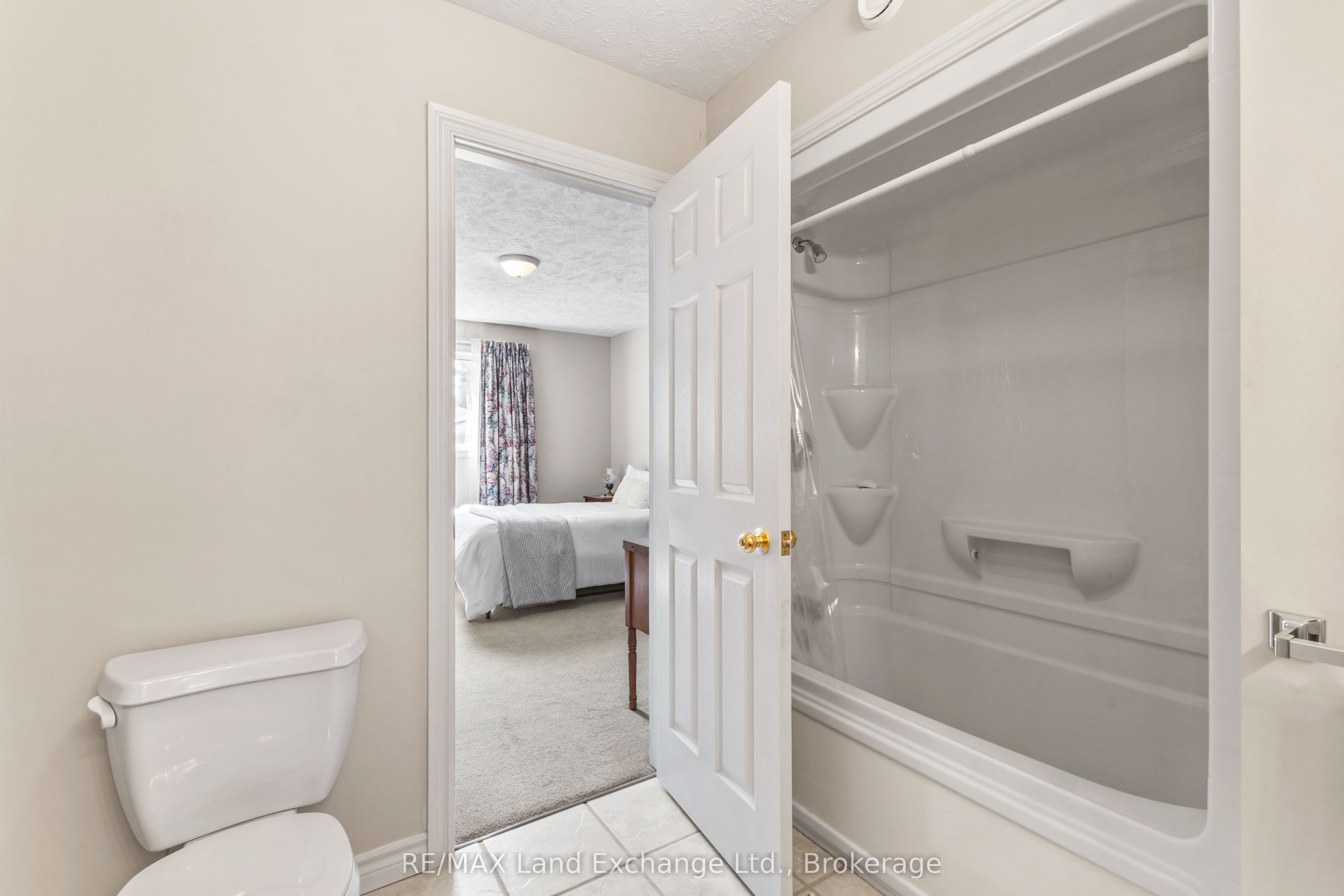 513 Peirson Avenue Property Photo 22
