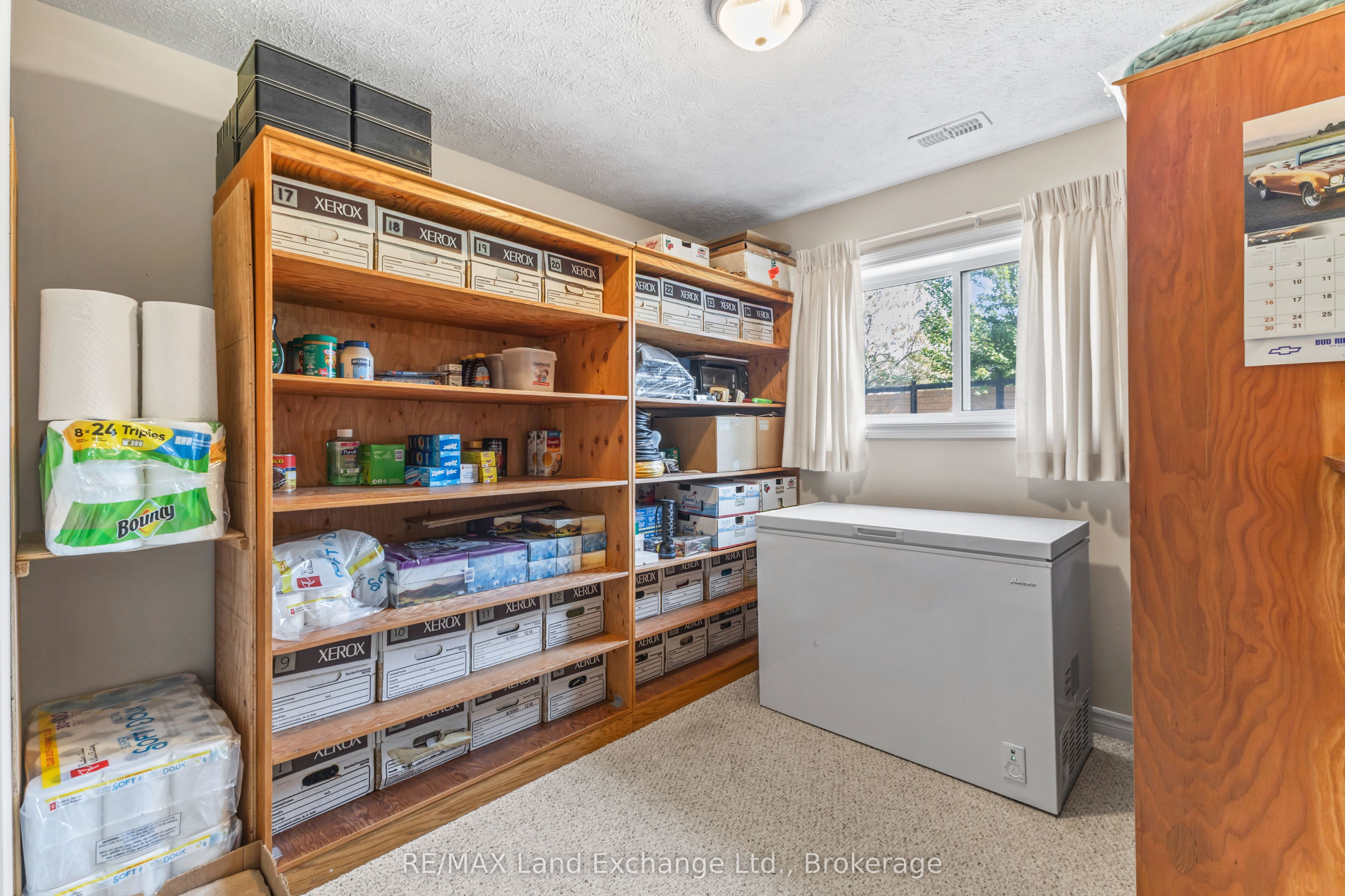 513 Peirson Avenue Property Photo 28