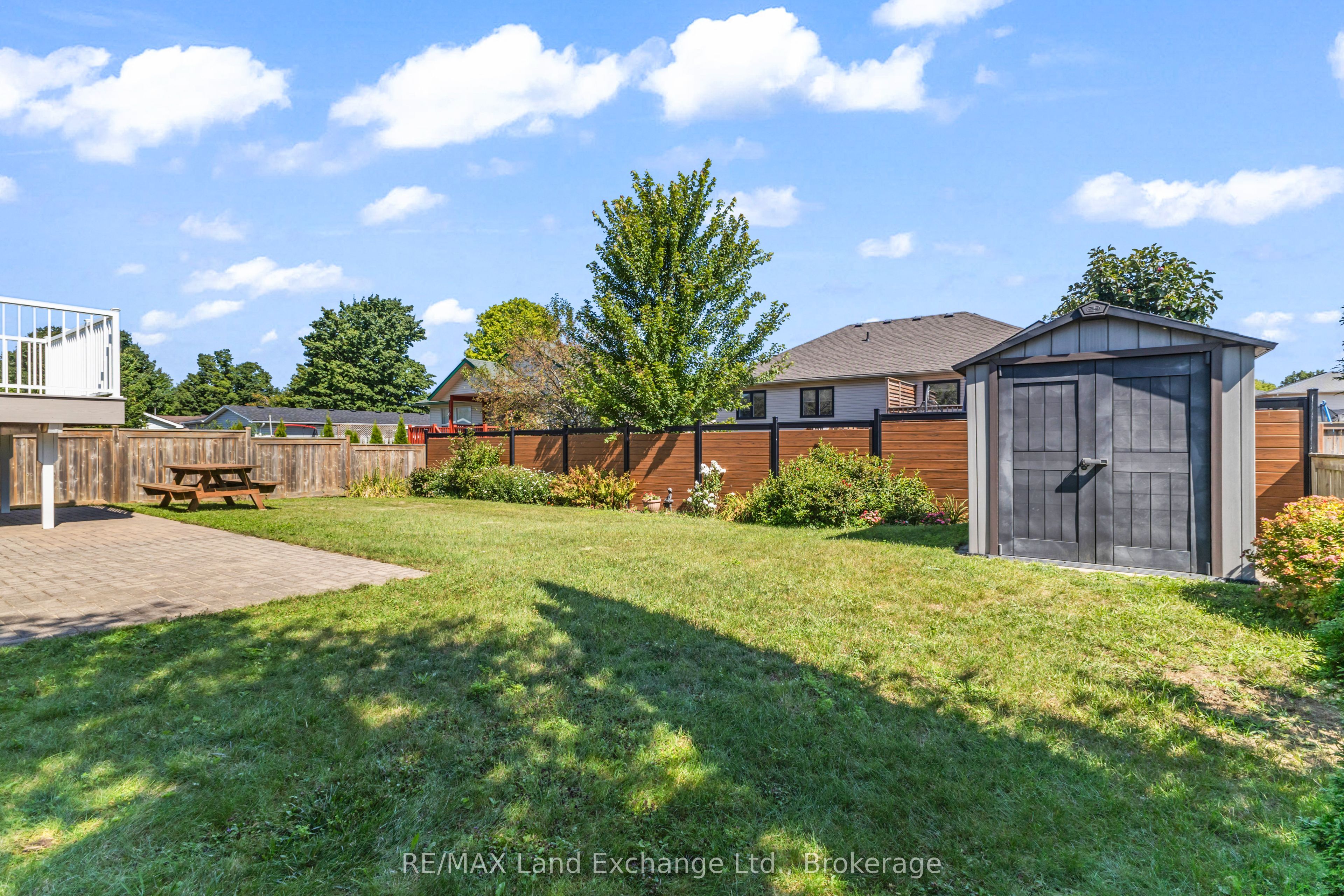 513 Peirson Avenue Property Photo 34