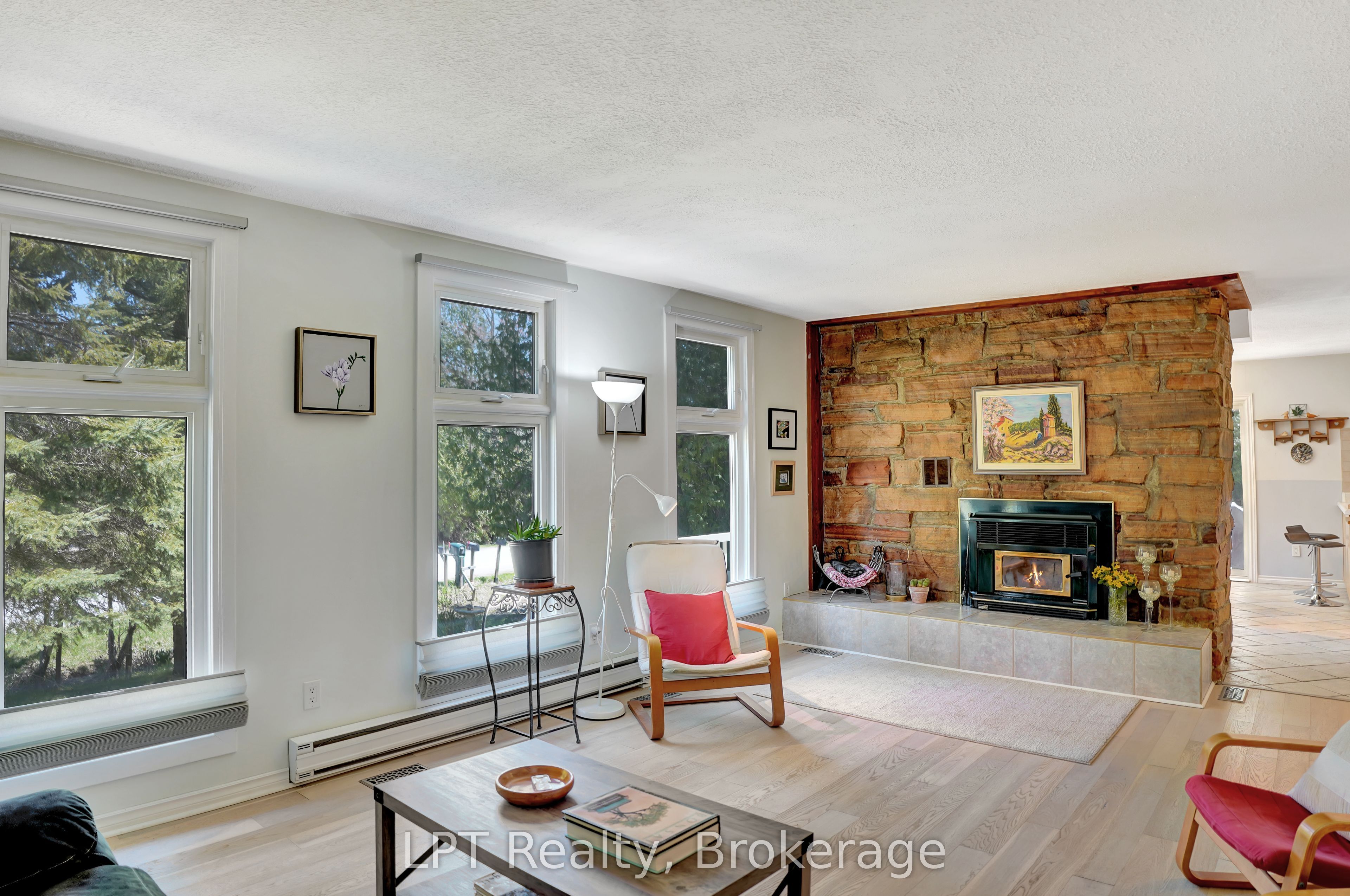 42 William Court Property Photo 11