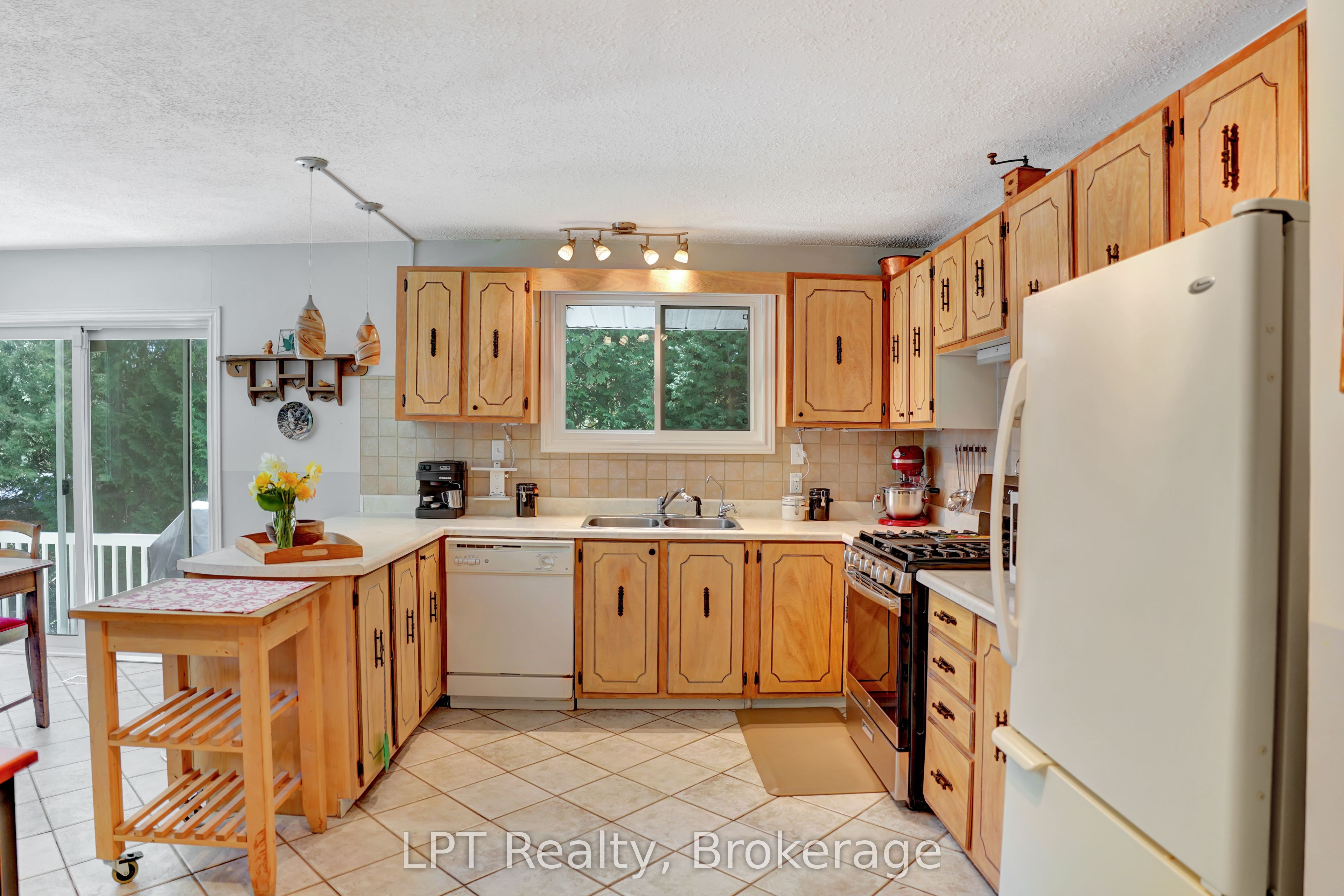 42 William Court Property Photo 18