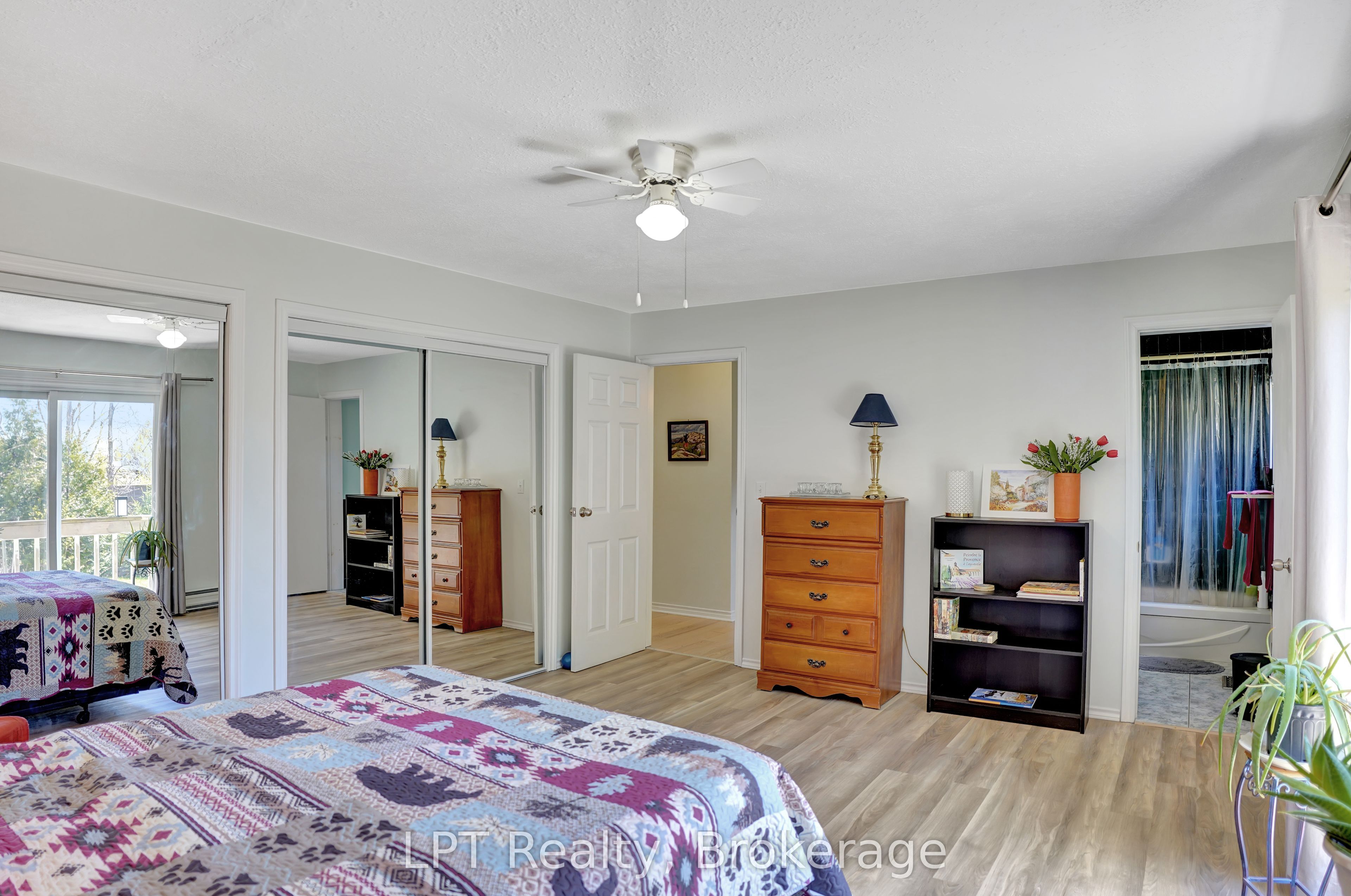 42 William Court Property Photo 21