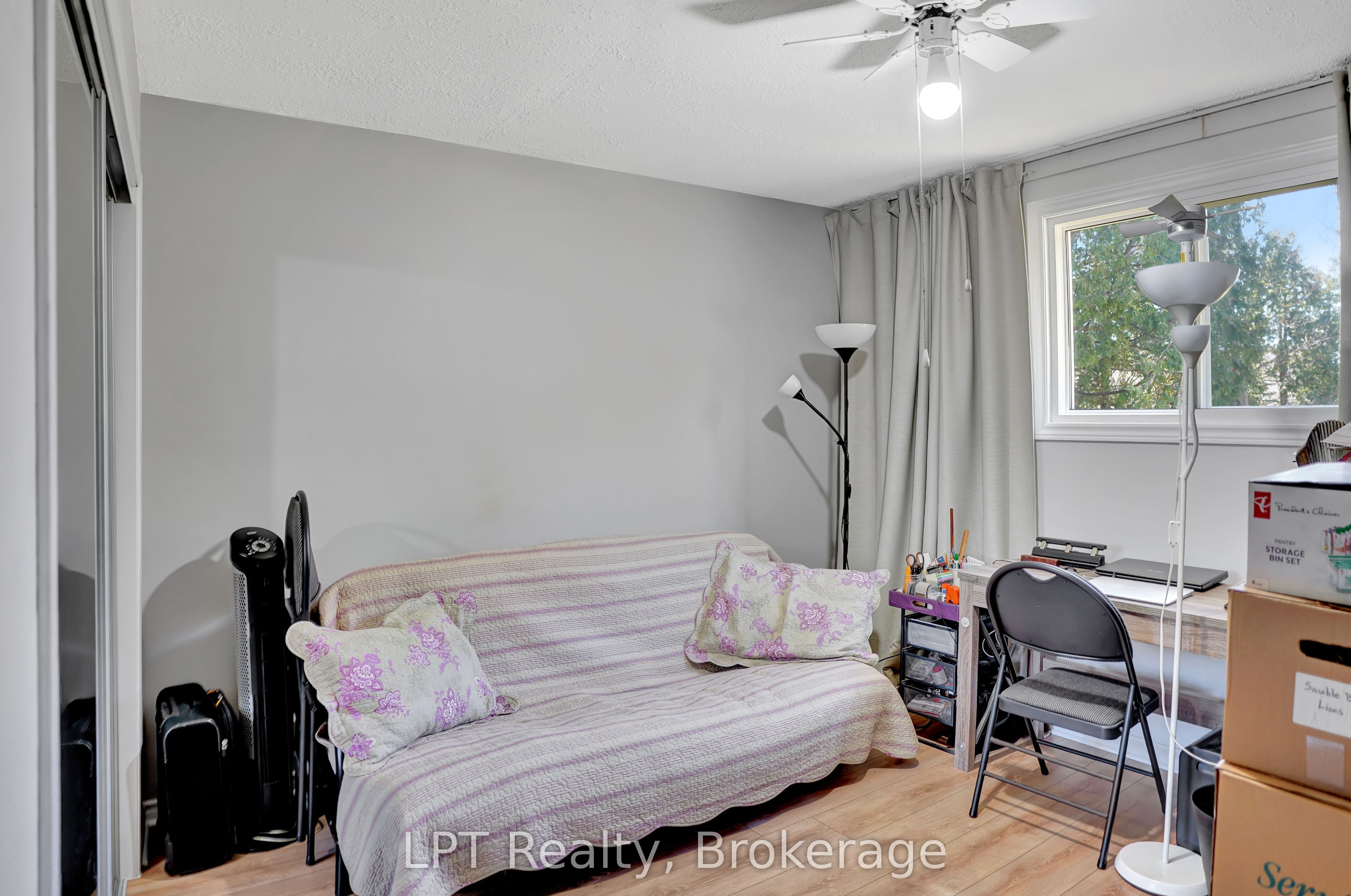 42 William Court Property Photo 25