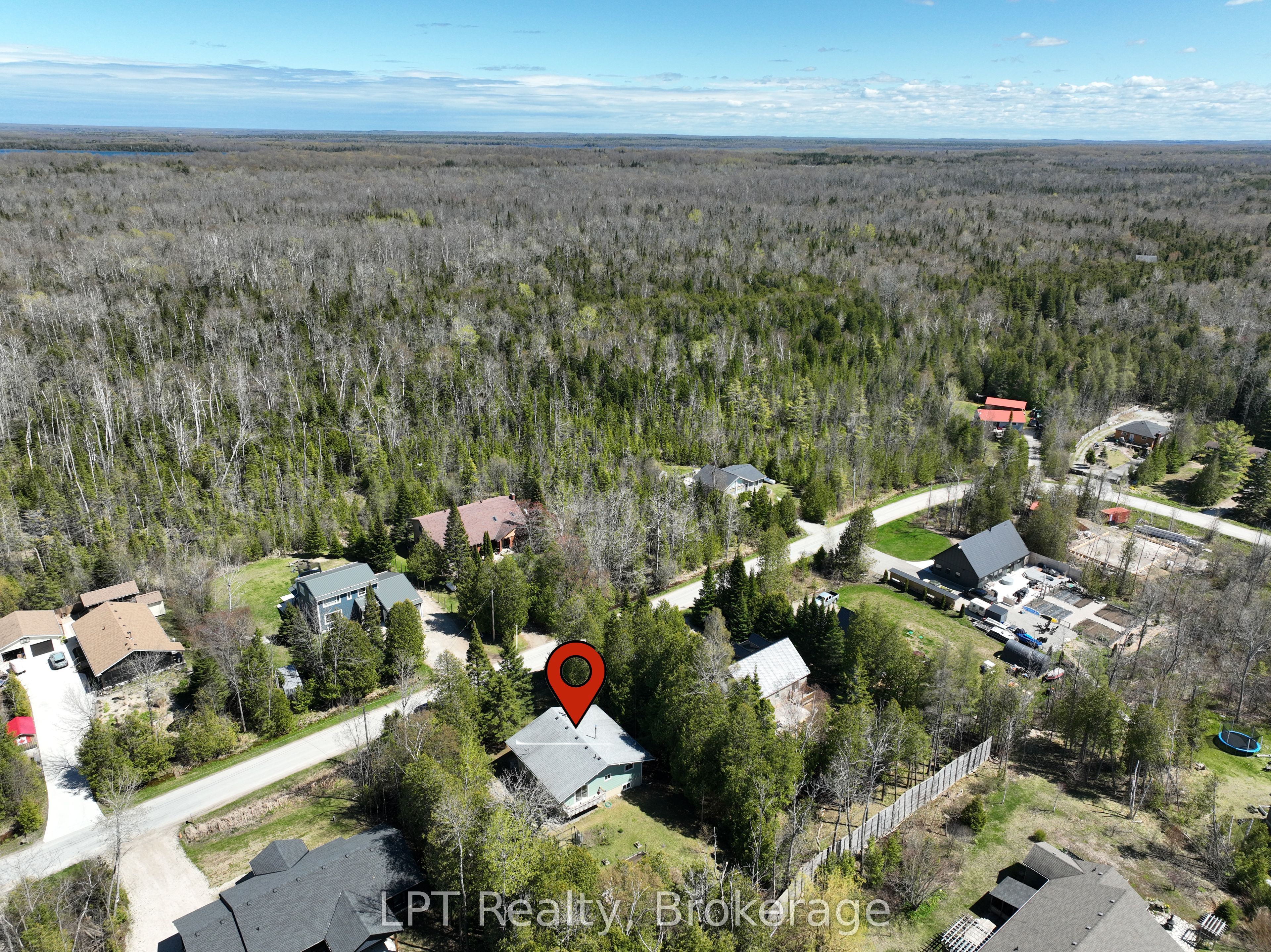 42 William Court Property Photo 43