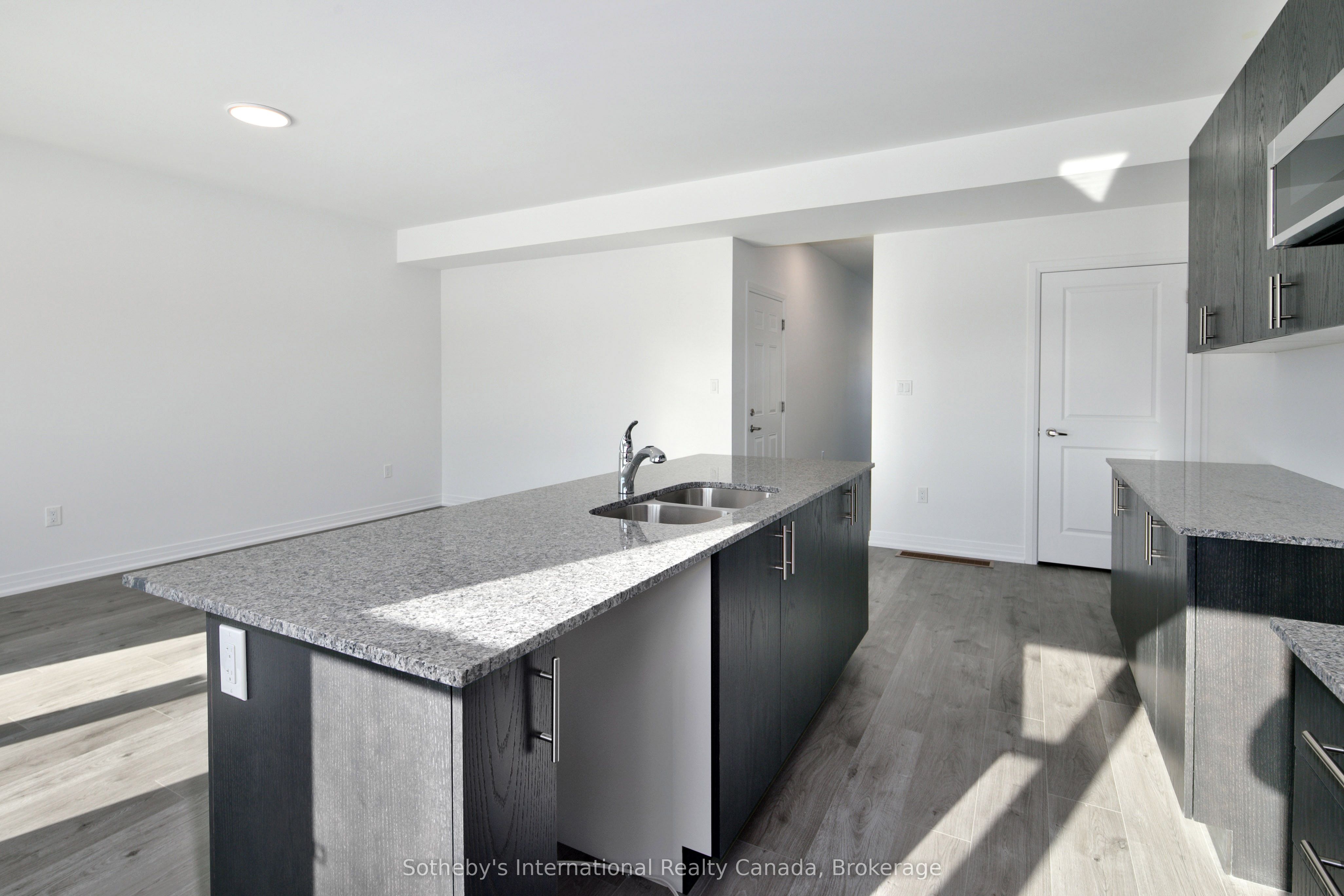 178 Equality Drive Property Photo 11