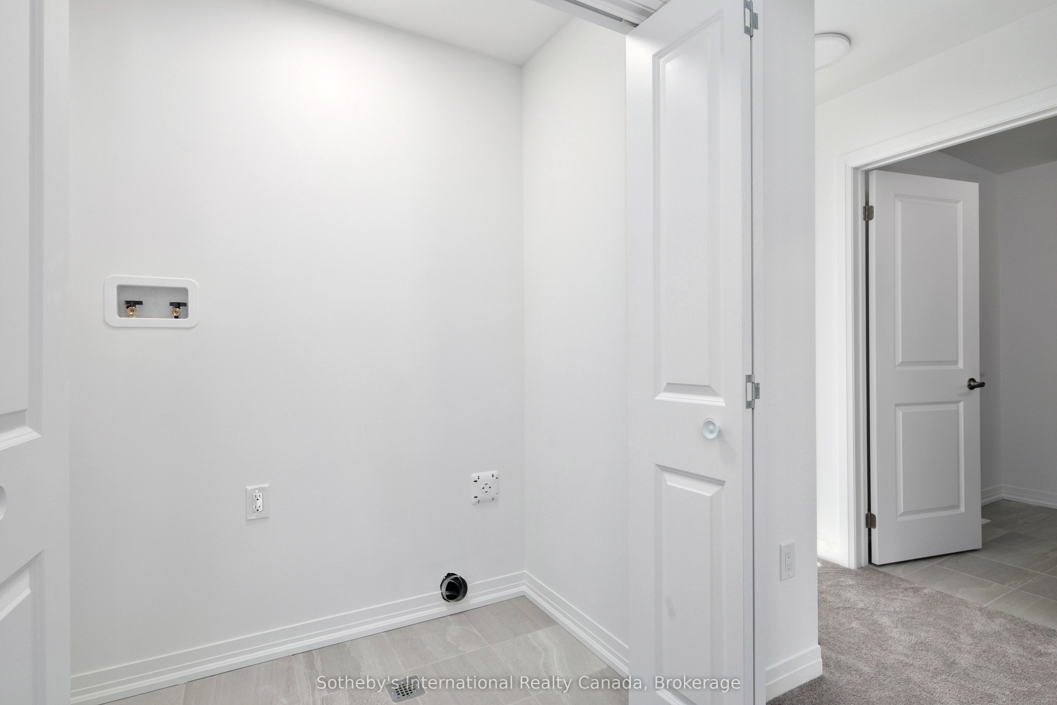 178 Equality Drive Property Photo 12
