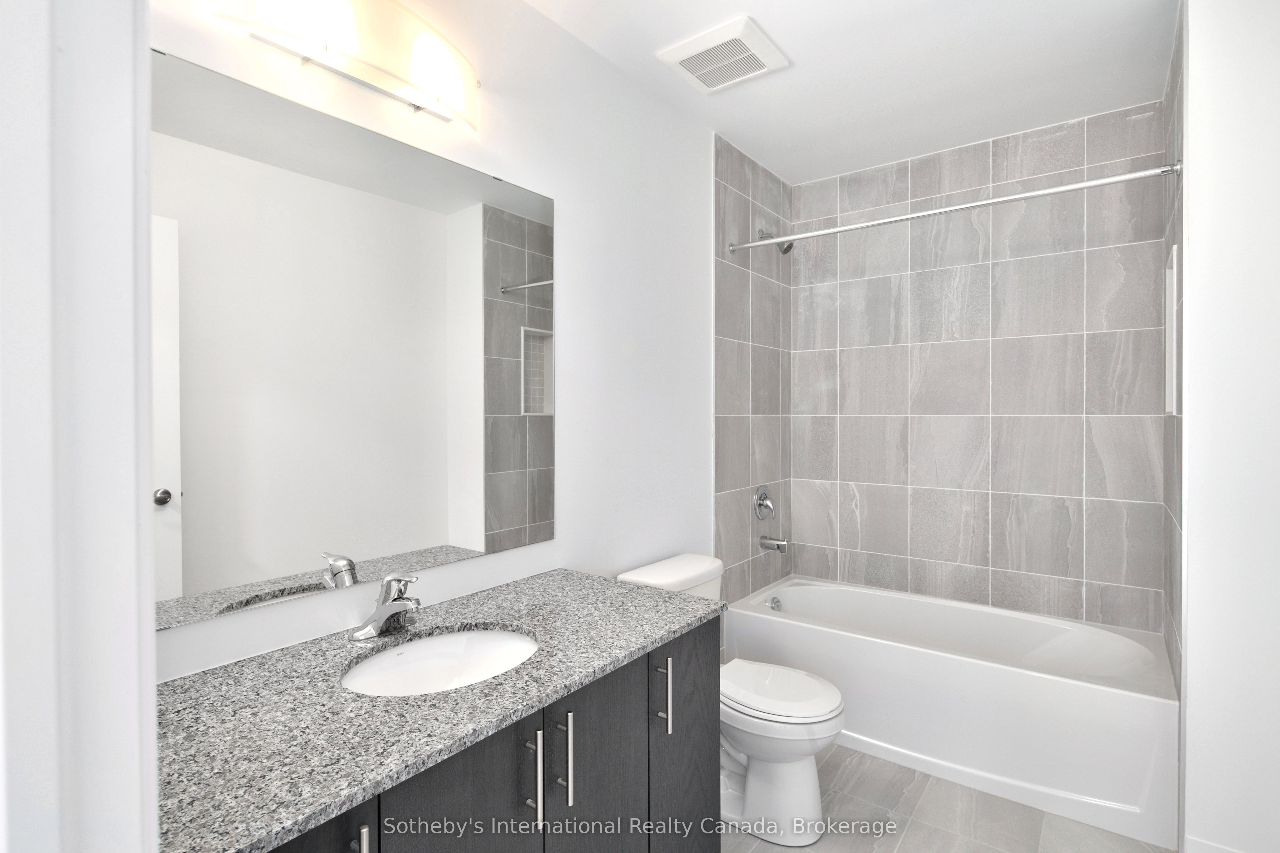 178 Equality Drive Property Photo 16