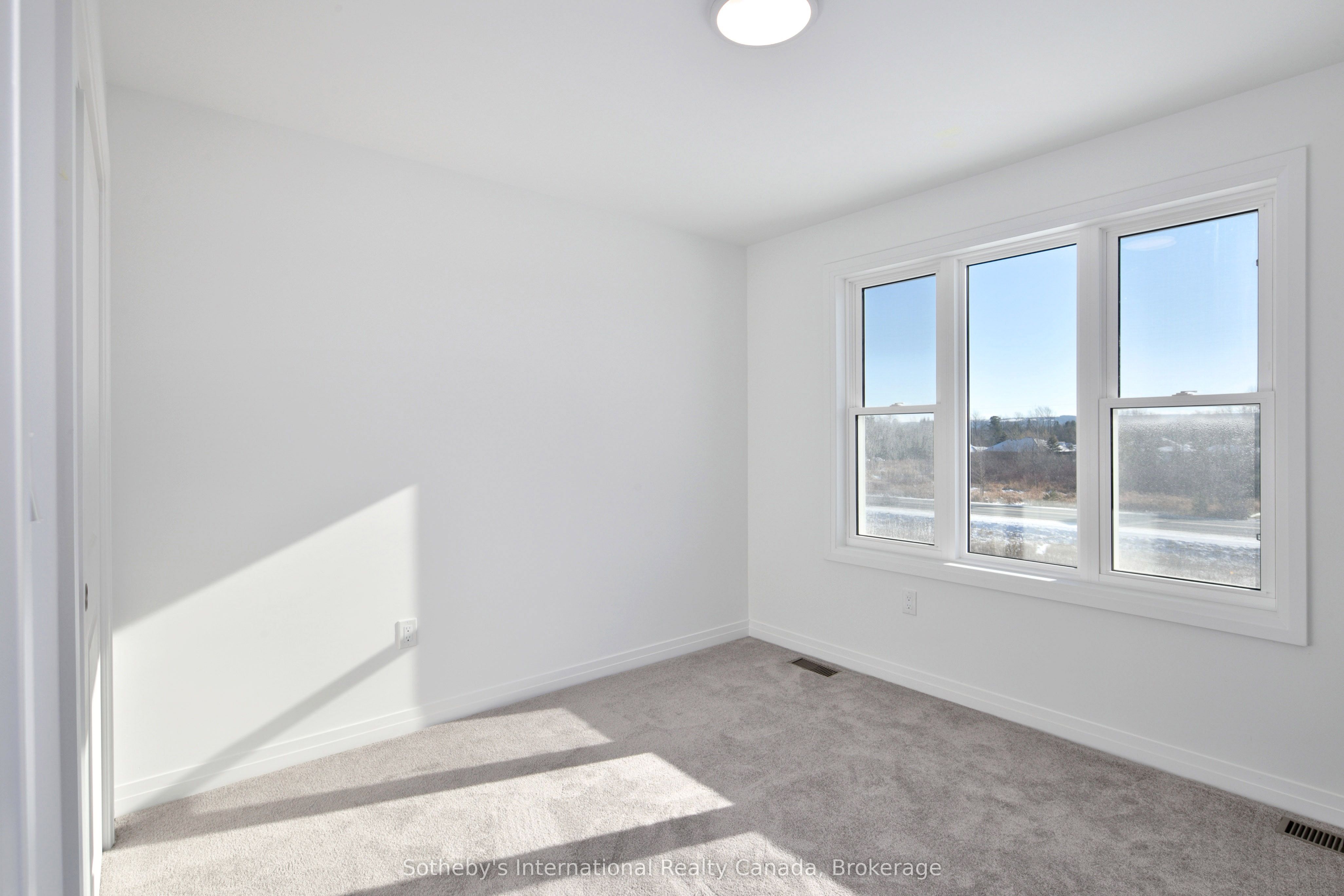 178 Equality Drive Property Photo 18